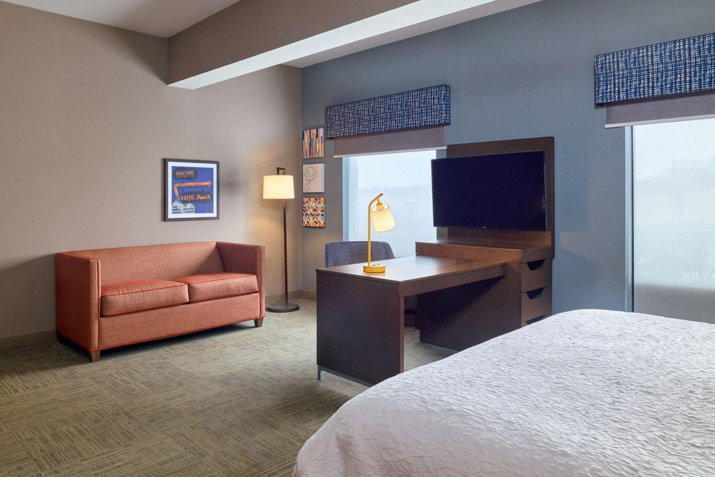 Smithfield Vacations - Hampton Inn  Suites Providence / Smithfield - Property Image 10