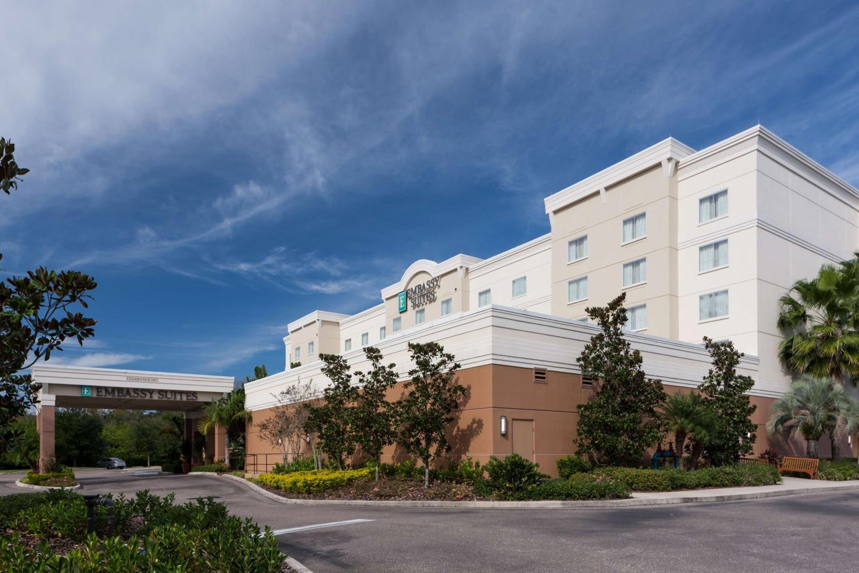 Hotel Embassy Suites by Hilton Tampa Brandon - Image 1