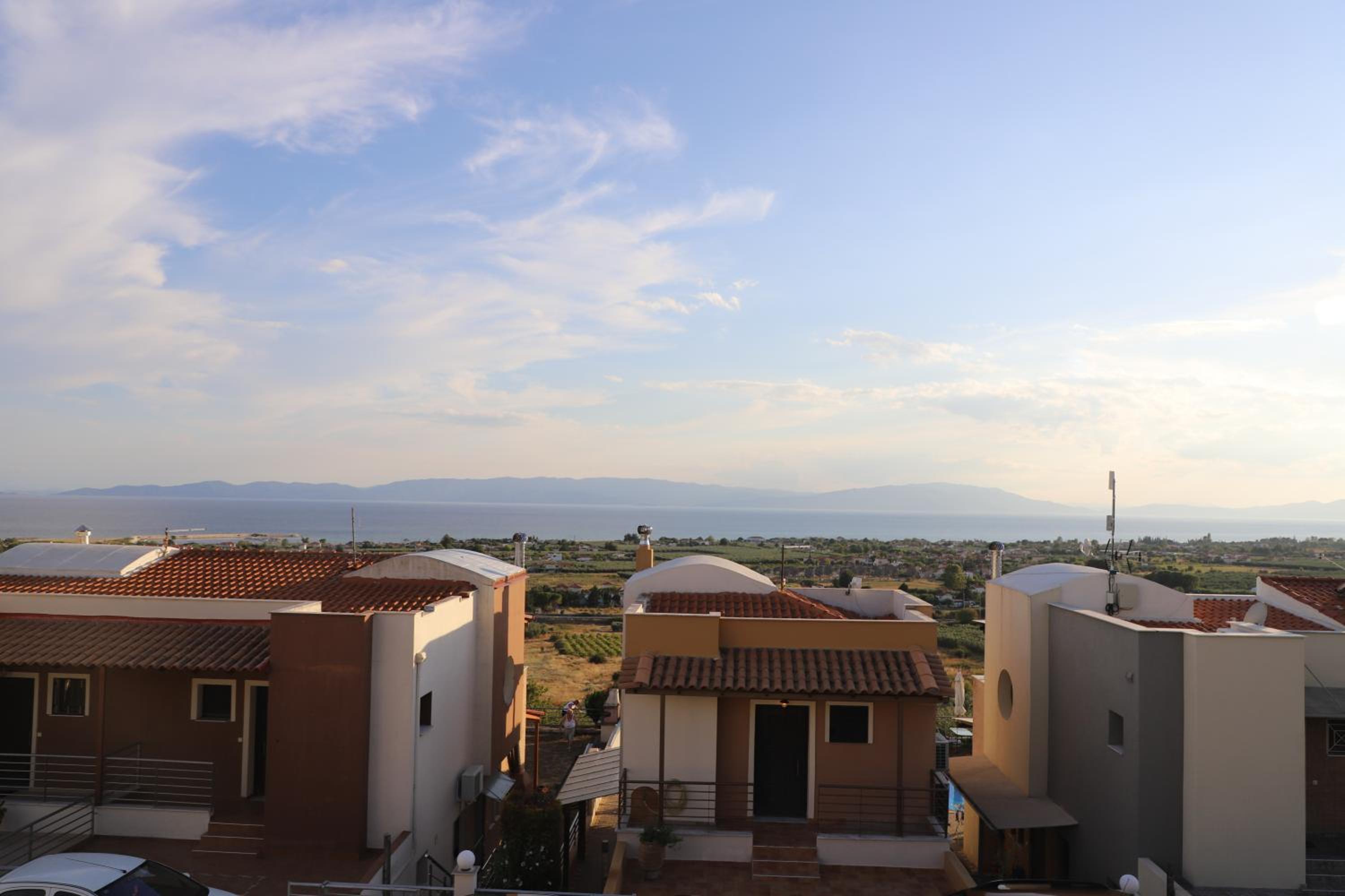 Heaven Horizon Villa - Ethereal and Blissful Gem
