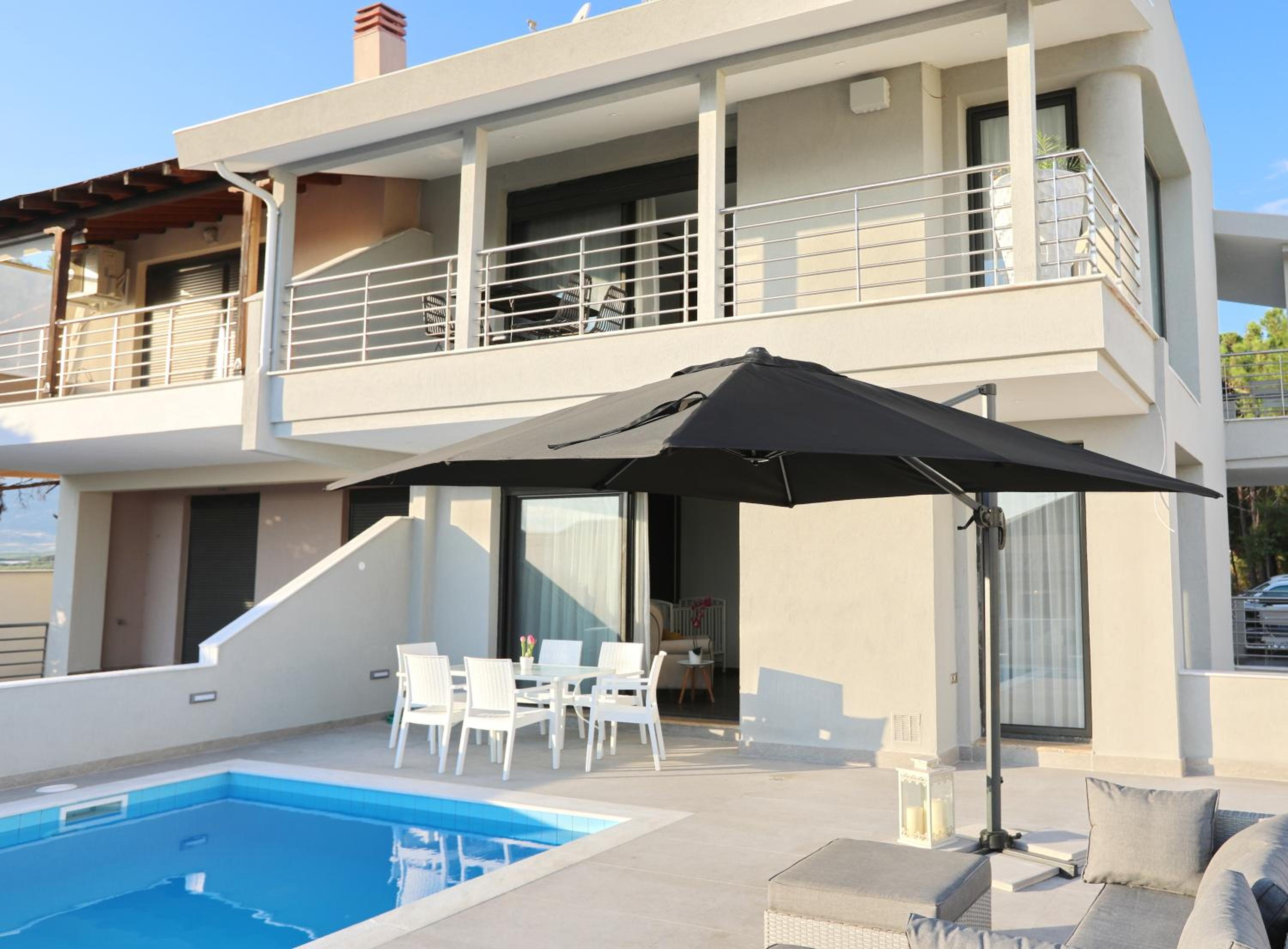 Heaven Horizon Villa - Ethereal and Blissful Gem