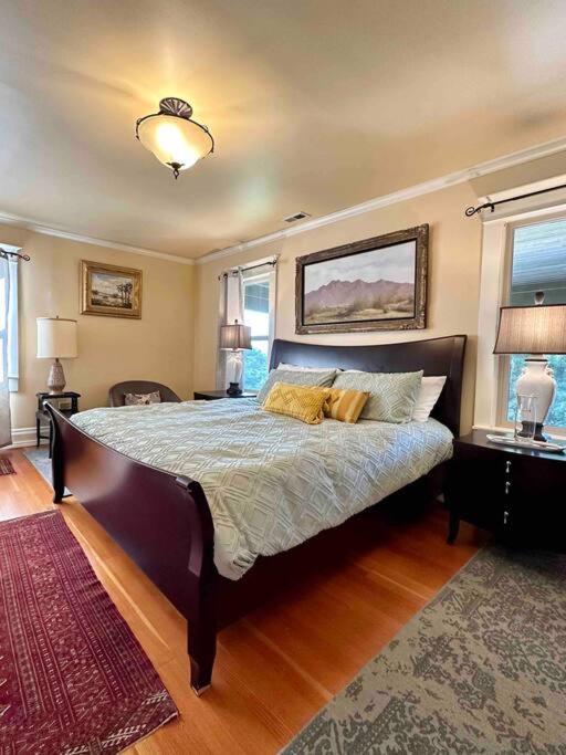 Historical Home, near wineries, weddings & shops view 5