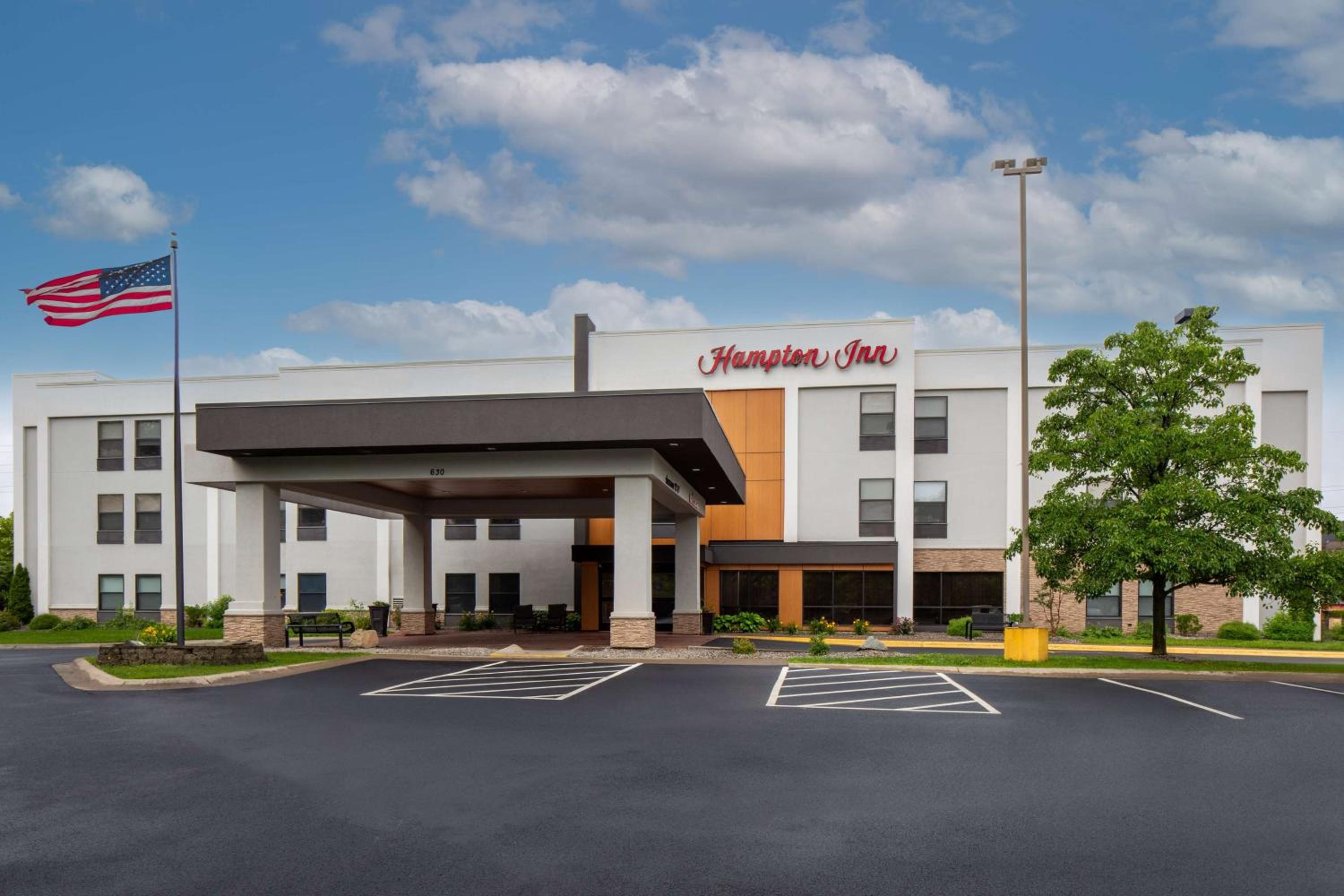 Binghamton Vacations - Hampton Inn Binghamton/Johnson City - Property Image 1