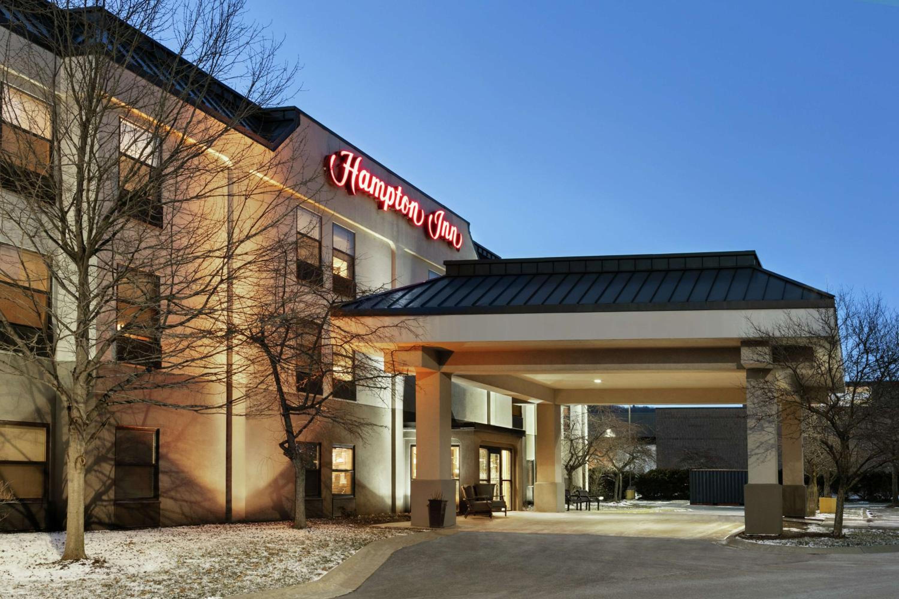 Binghamton Vacations - Hampton Inn Binghamton/Johnson City - Property Image 1