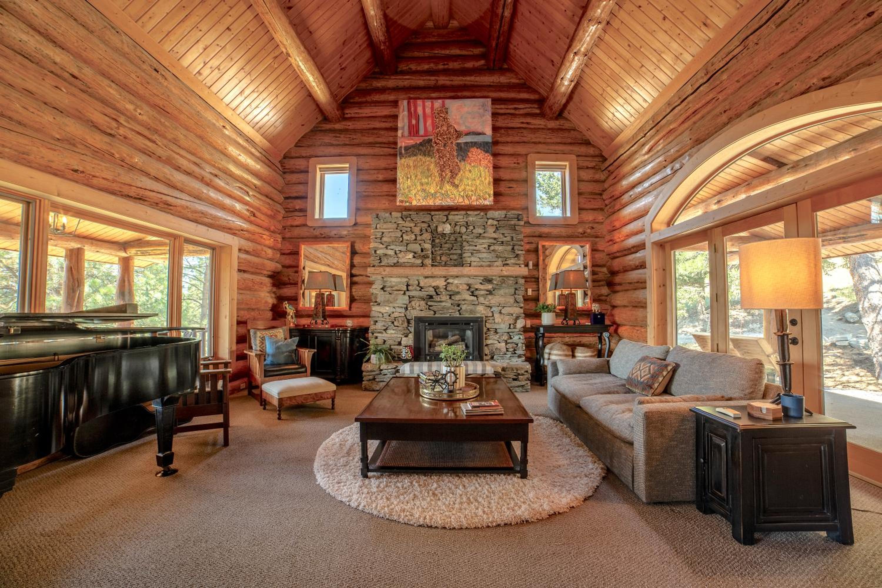 The Hidden Ranch a Secluded Log Home view 5