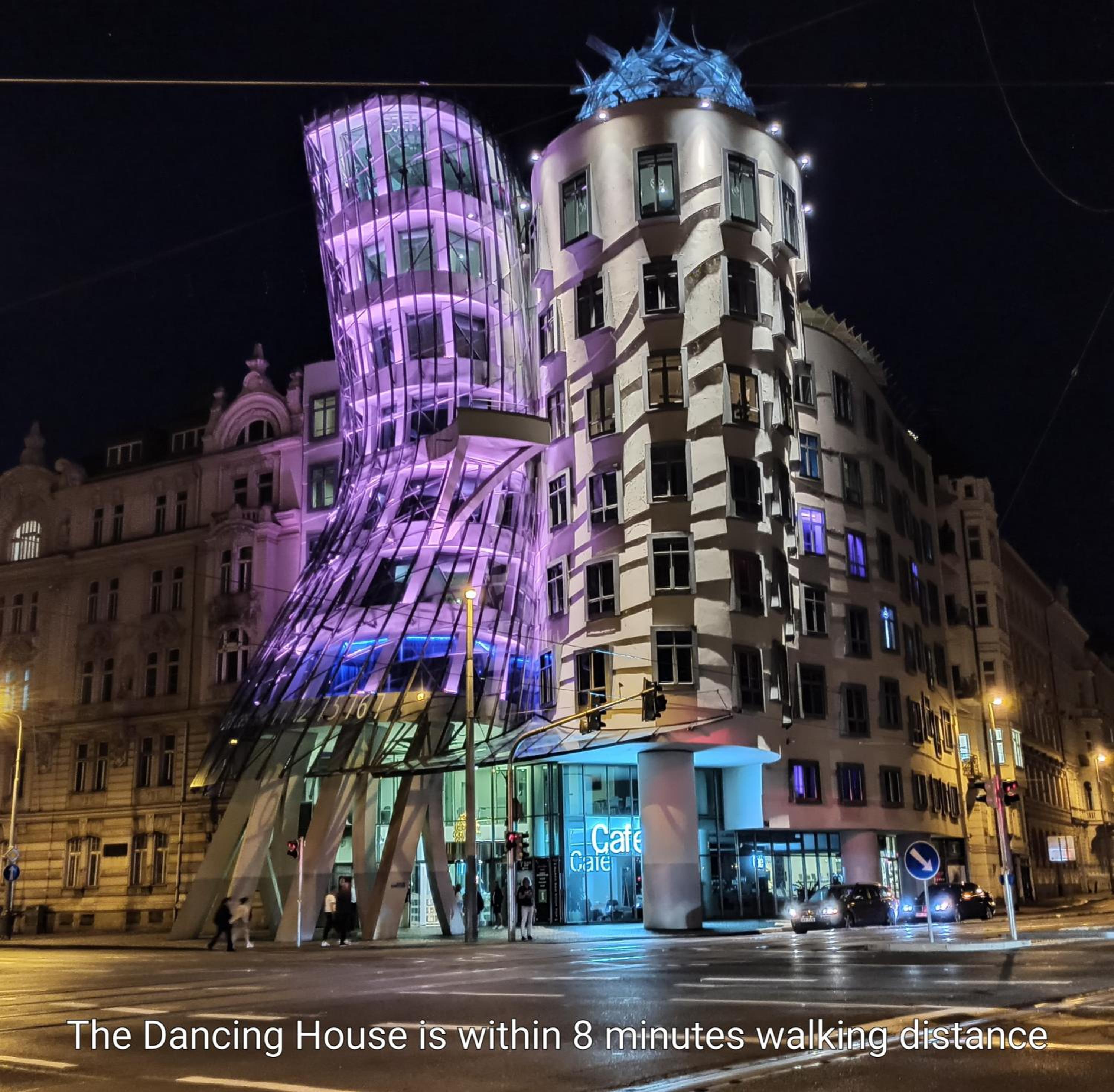New modern-style apartment with balcony in the Prague 2