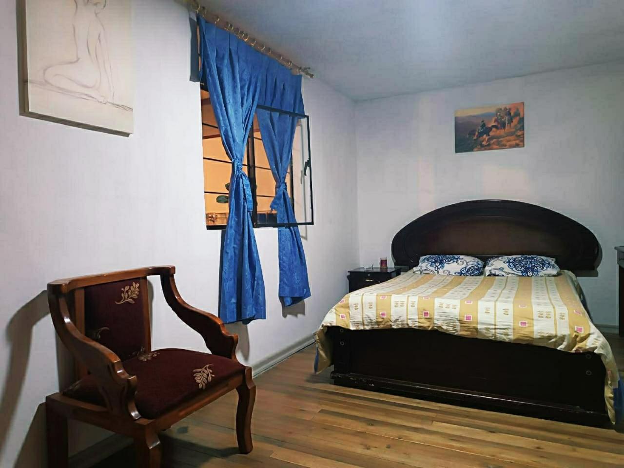 Lindo Departamento amoblado en el Centro de Quito