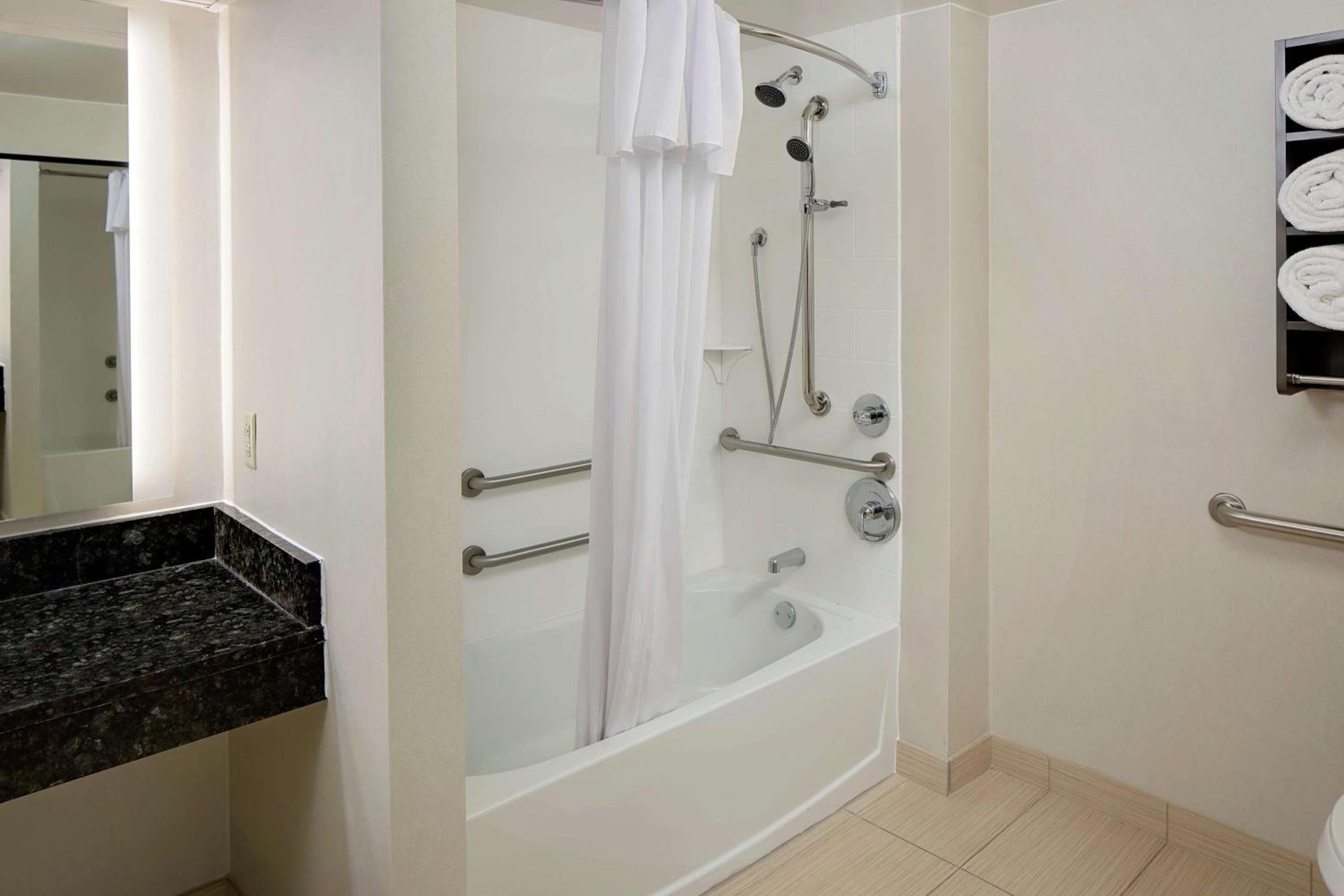 Homewood Suites by Hilton - Boston/Billerica-Bedford - Property Image 11