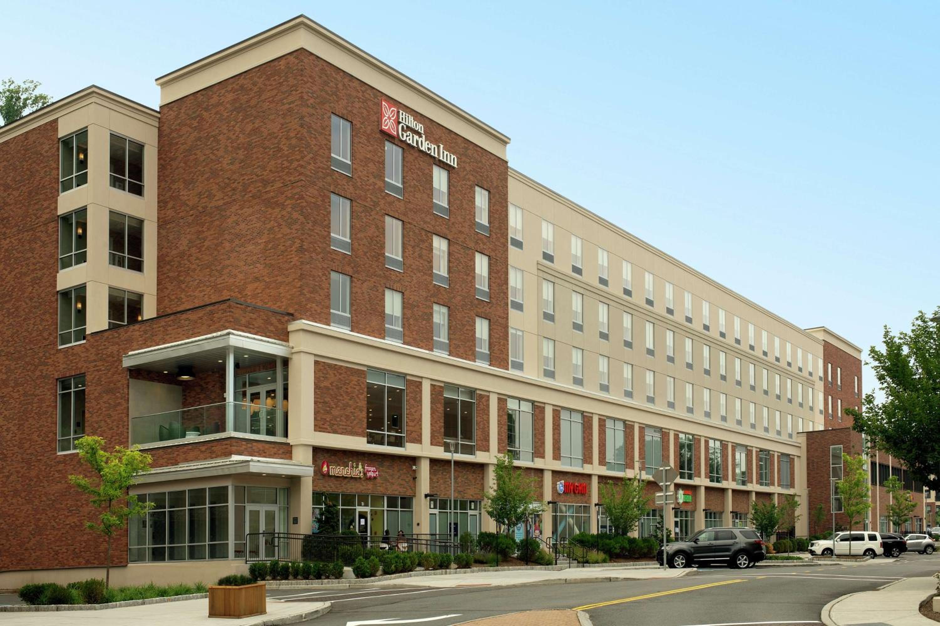 Hotel Hilton Garden Inn Westchester Dobbs Ferry - Image 1