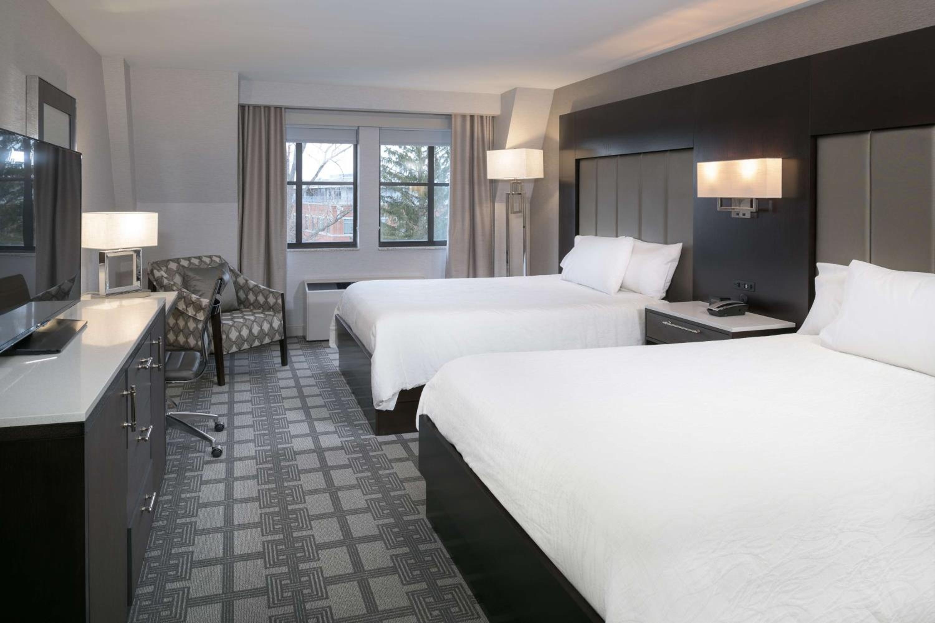 Portsmouth Vacations - Hilton Garden Inn Portsmouth Downtown - Property Image 3