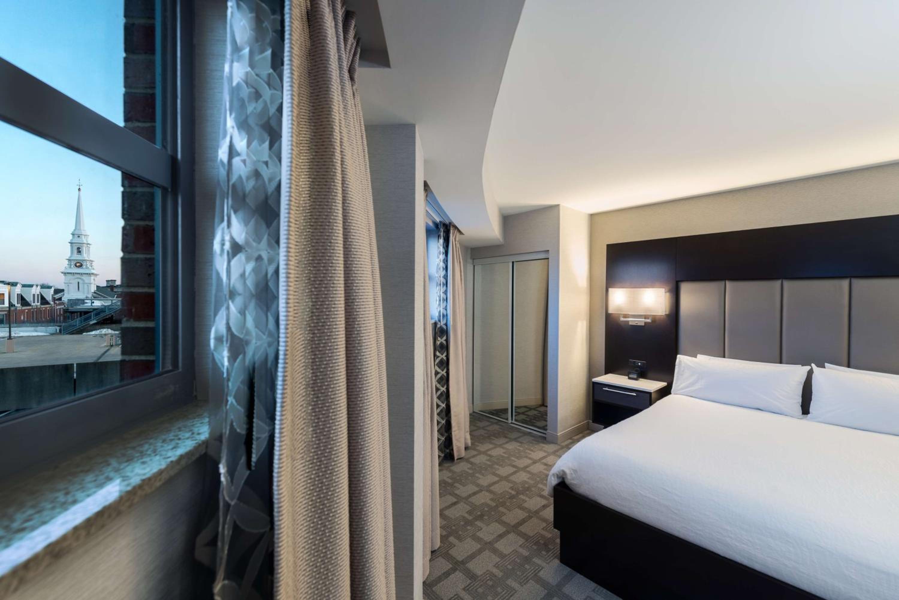 Portsmouth Vacations - Hilton Garden Inn Portsmouth Downtown - Property Image 18