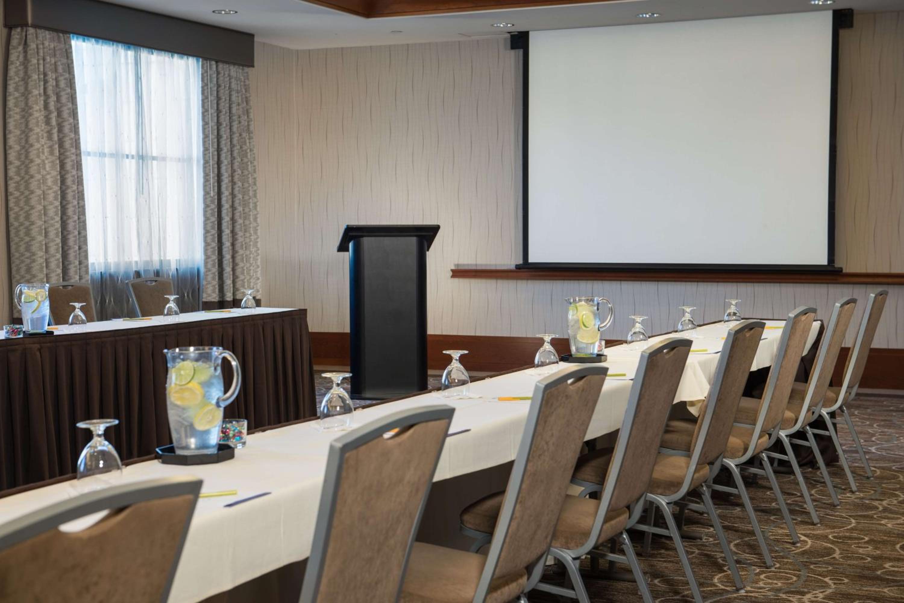 Portsmouth Vacations - Hilton Garden Inn Portsmouth Downtown - Property Image 31