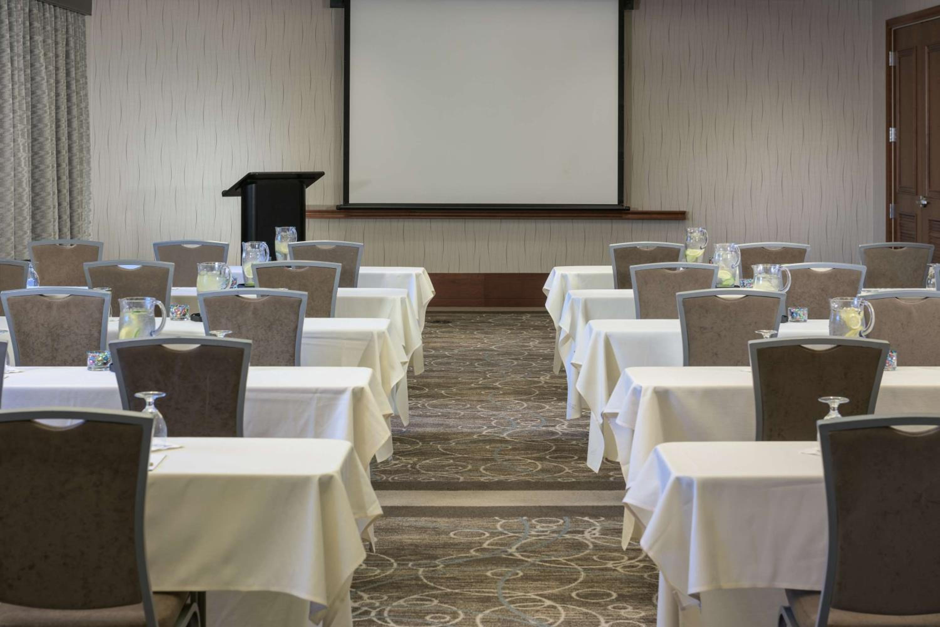 Portsmouth Vacations - Hilton Garden Inn Portsmouth Downtown - Property Image 27