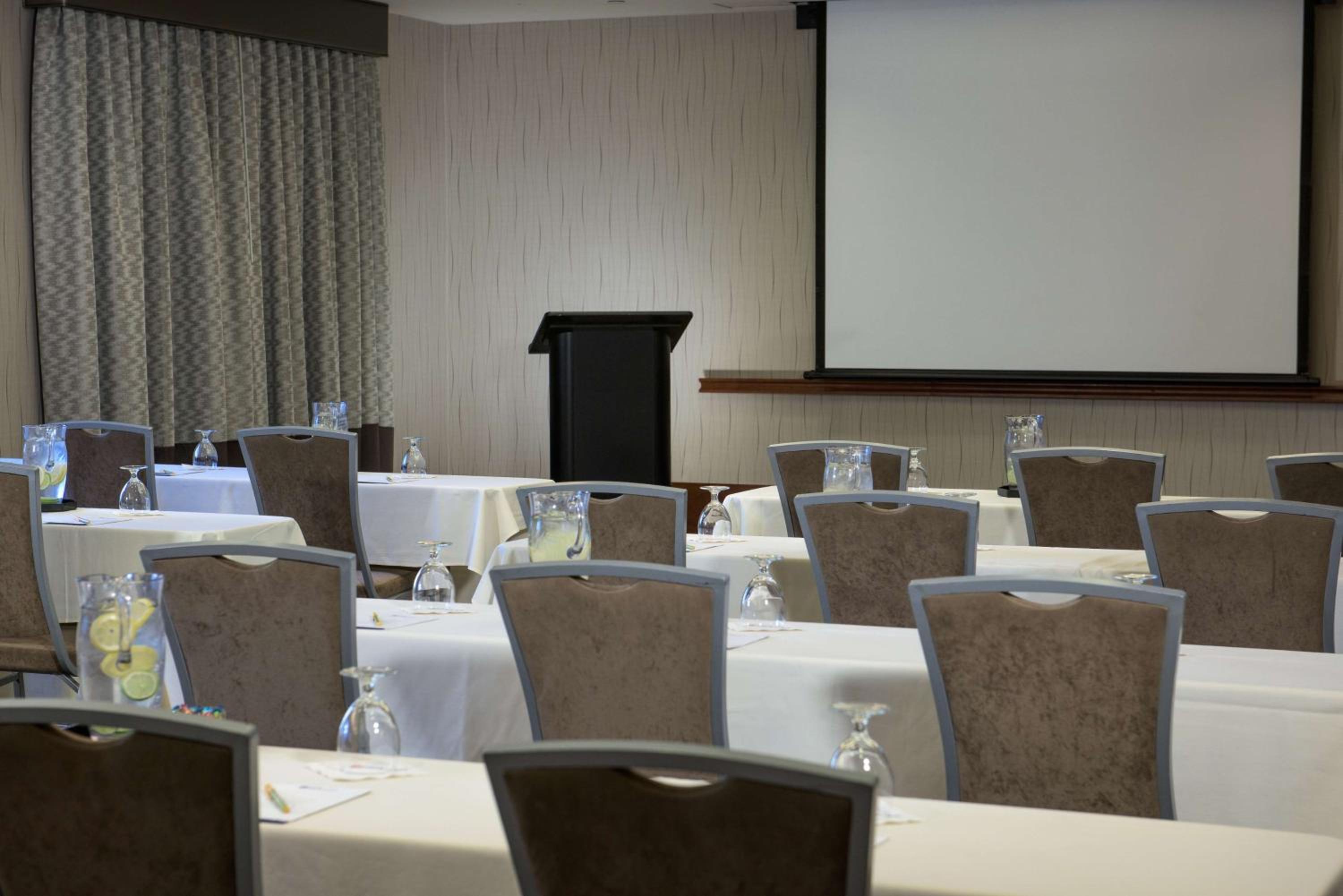 Portsmouth Vacations - Hilton Garden Inn Portsmouth Downtown - Property Image 29