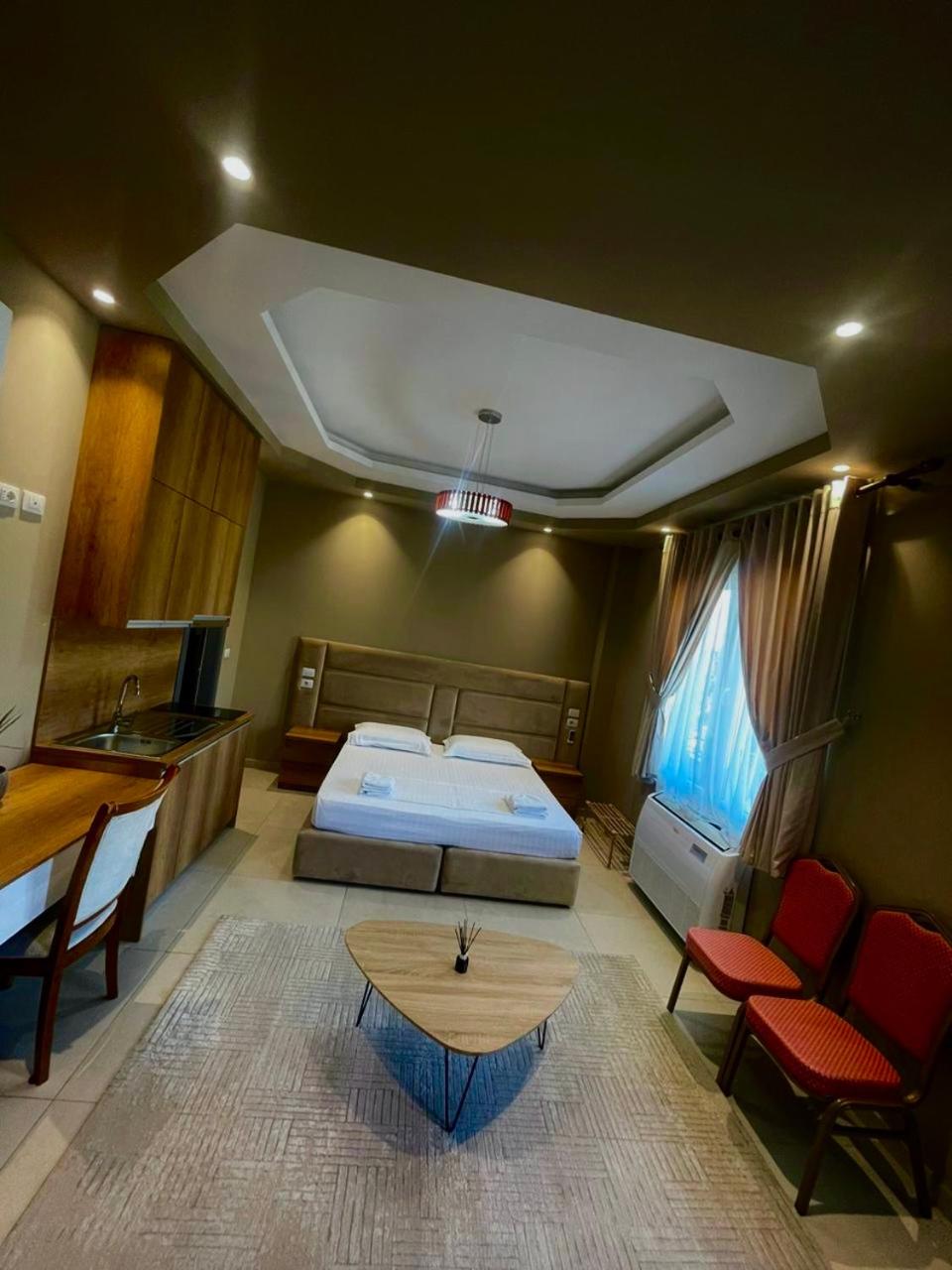 Alb Studio Apartments - Easy Access to City Center