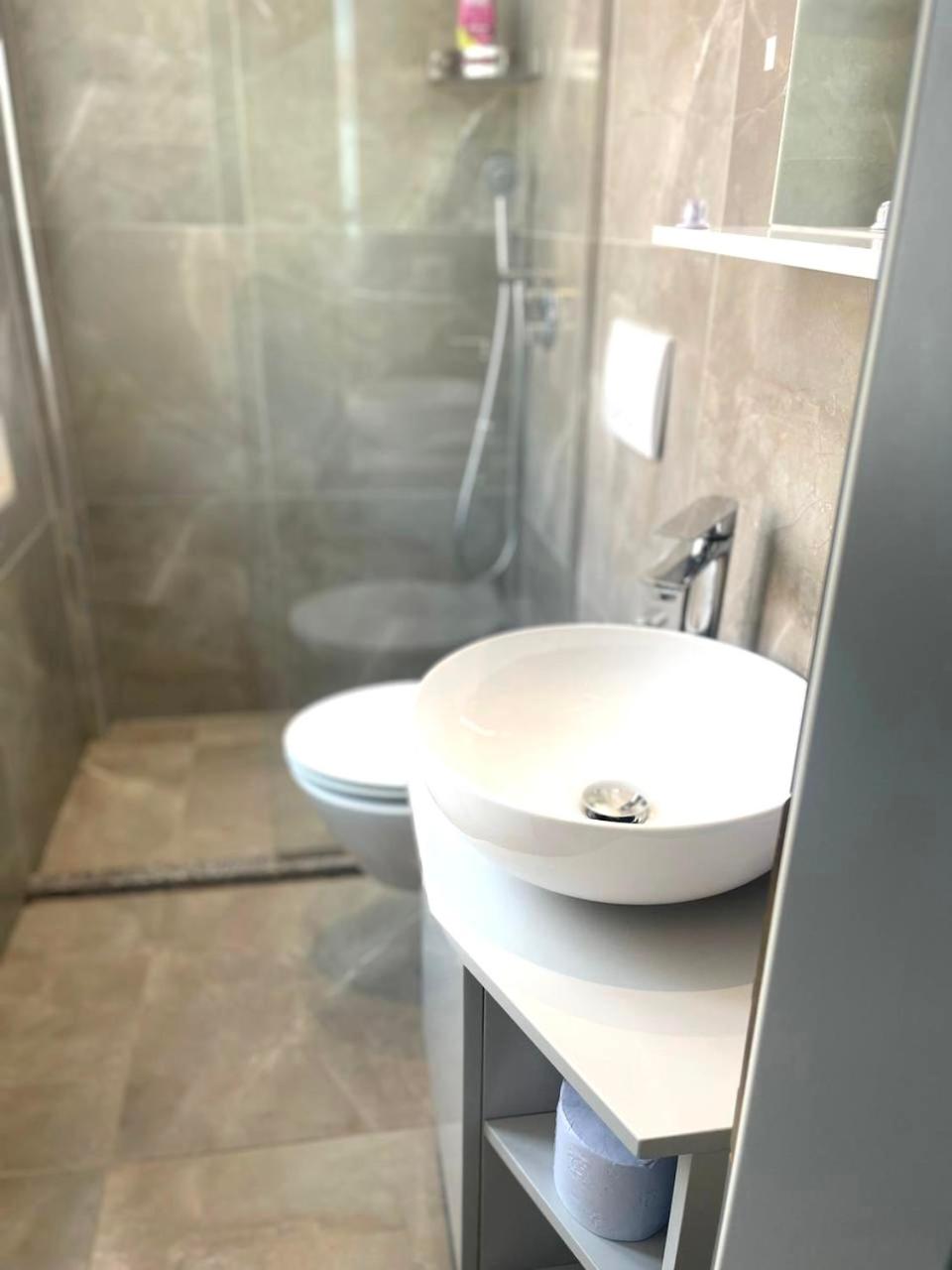 Alb Studio Apartments - Easy Access to City Center