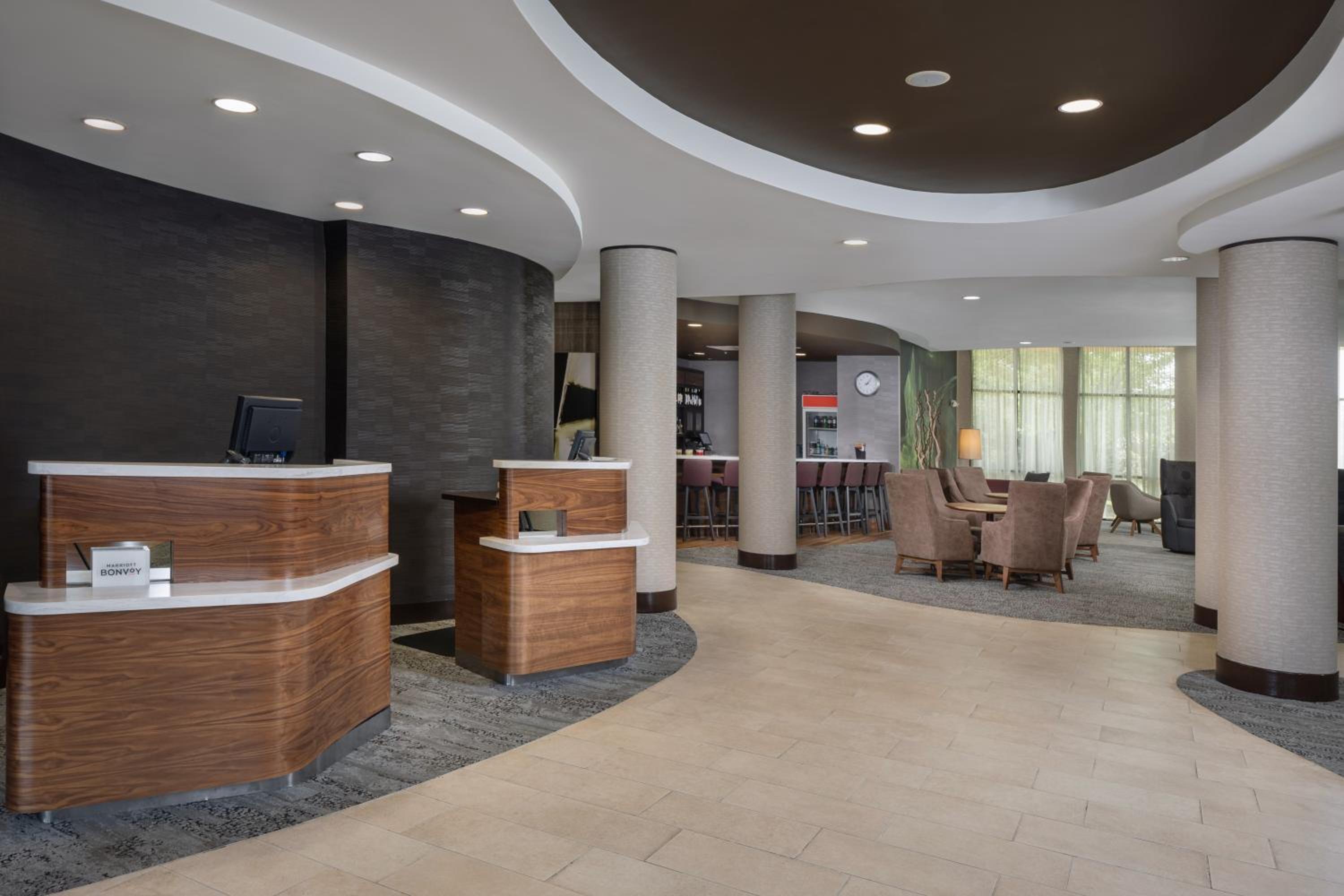 Oxford Vacations - Courtyard by Marriott Anniston Oxford - Property Image 3