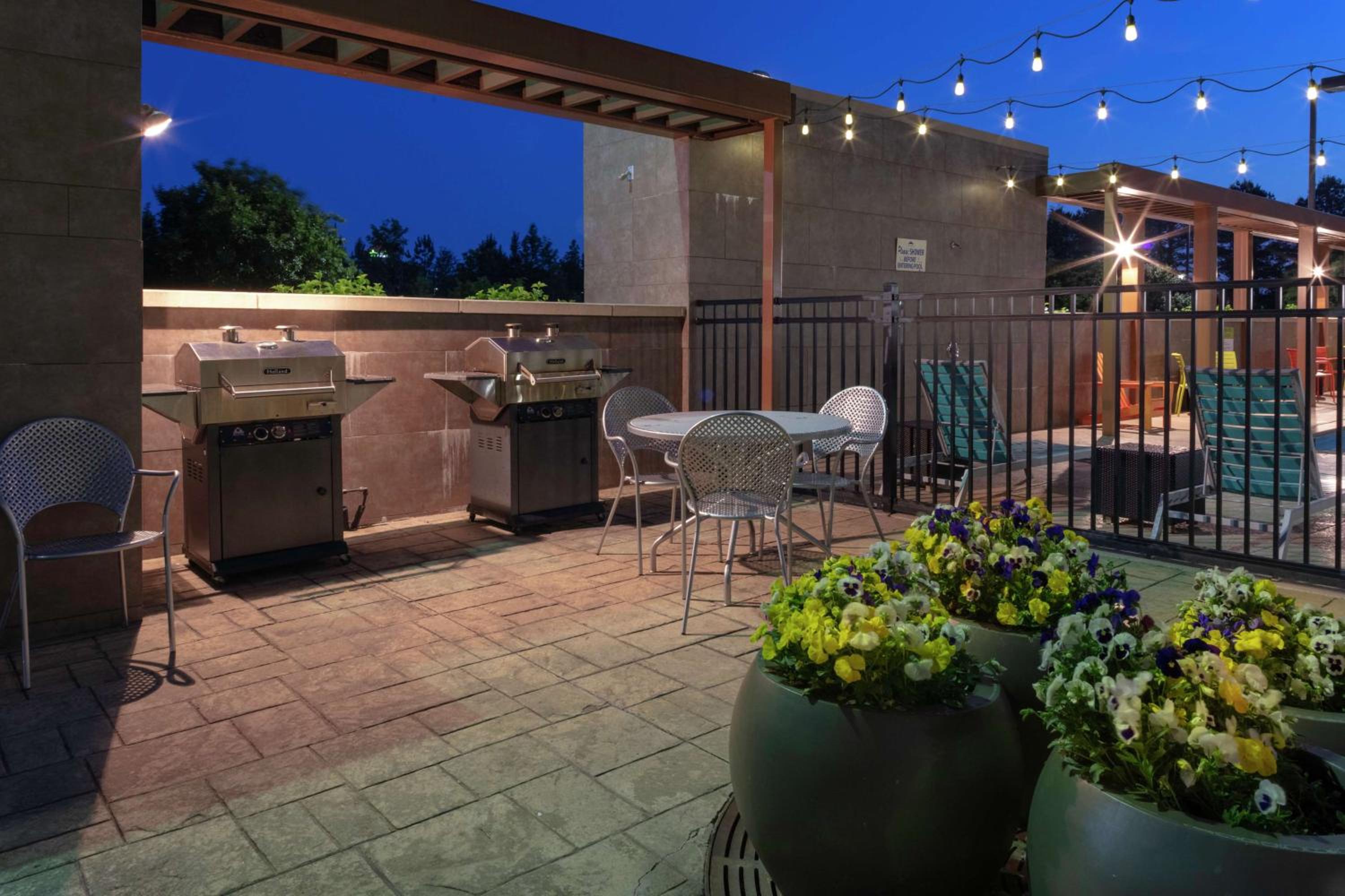 Fayetteville Vacations - Home2 Suites by Hilton Fayetteville Fort Liberty - Property Image 21
