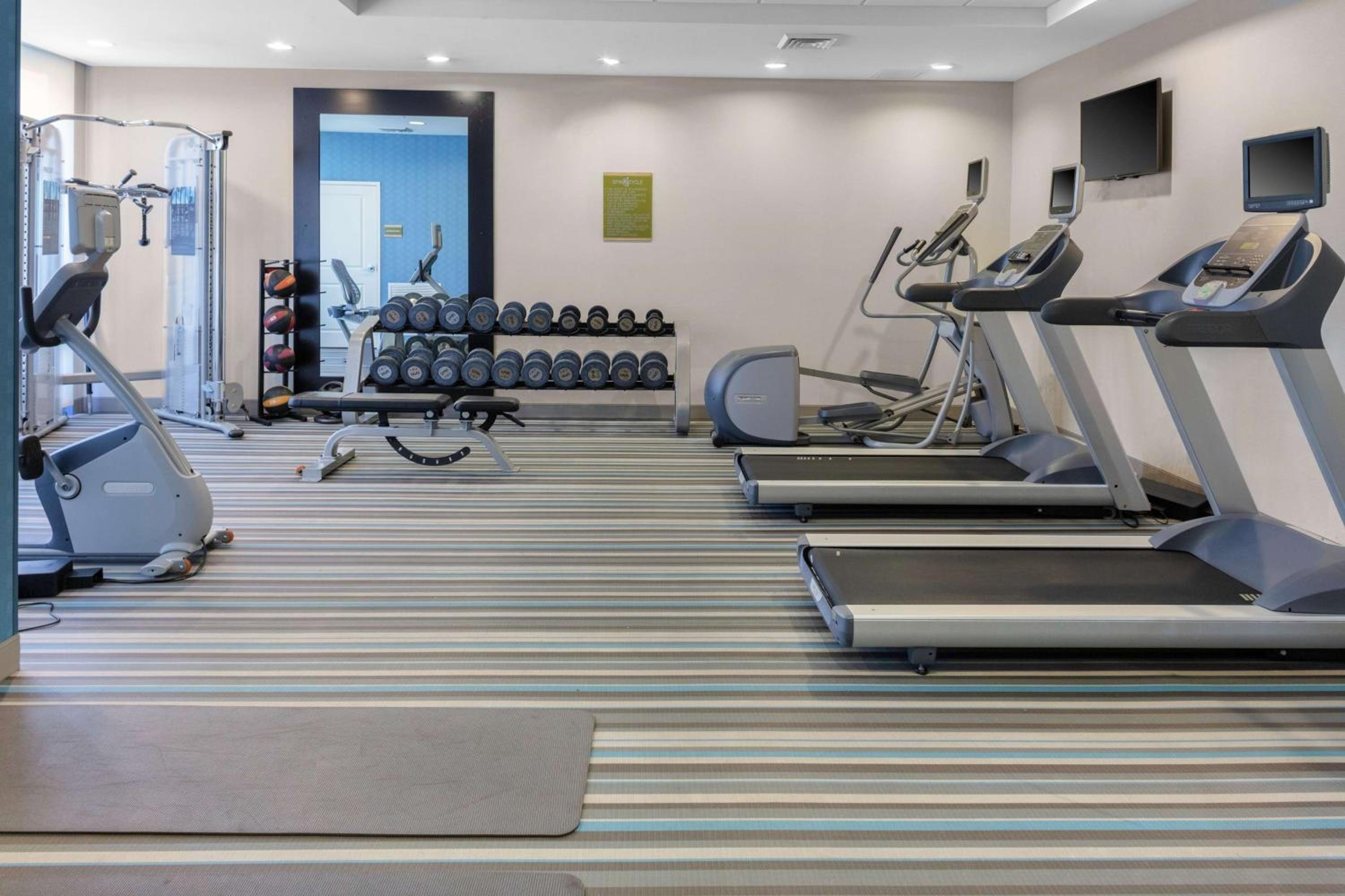Fayetteville Vacations - Home2 Suites by Hilton Fayetteville Fort Liberty - Property Image 19