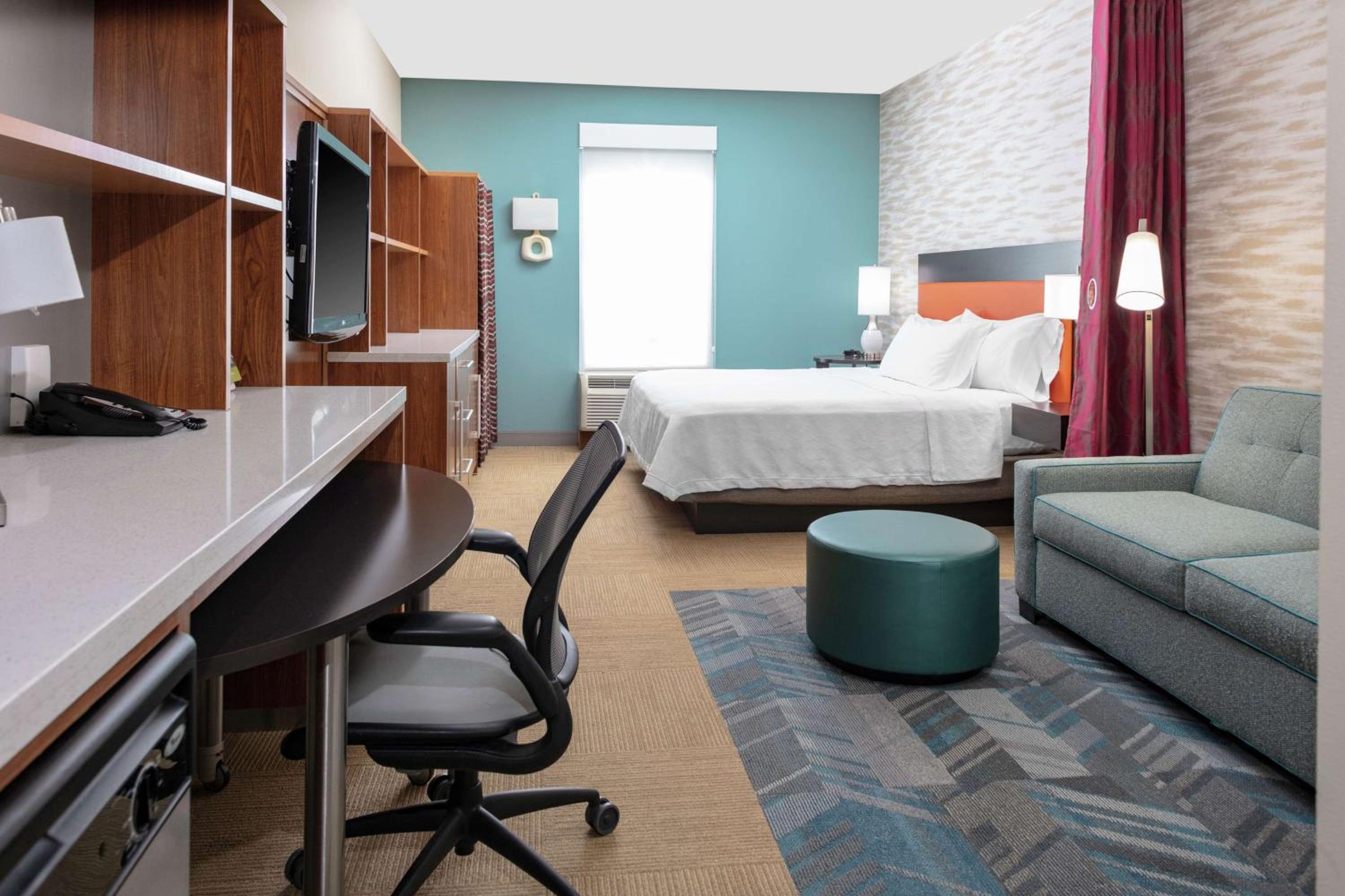 Fayetteville Vacations - Home2 Suites by Hilton Fayetteville Fort Liberty - Property Image 14