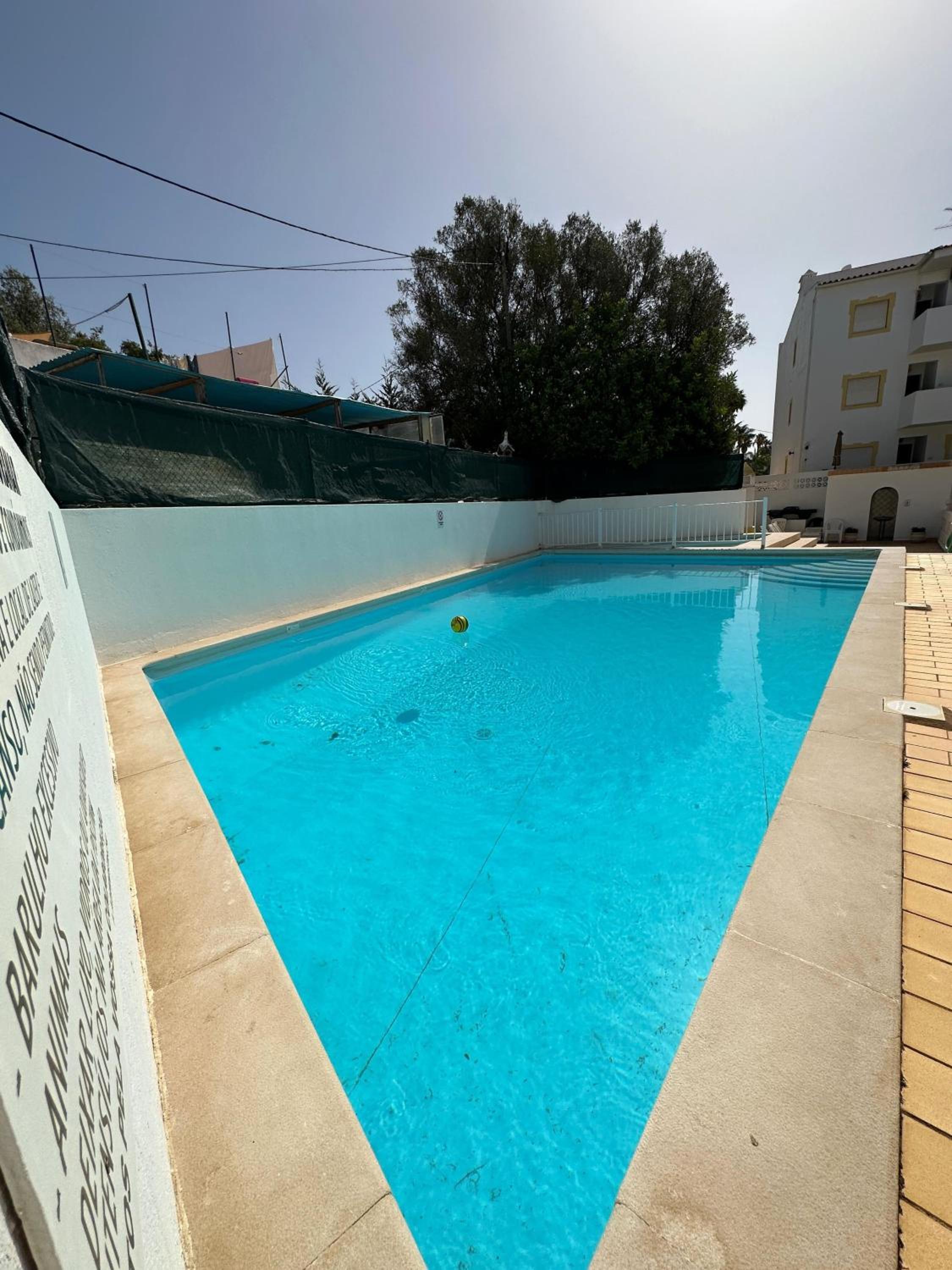 Host Wise - Lively Charming Apartment w Pool view 3