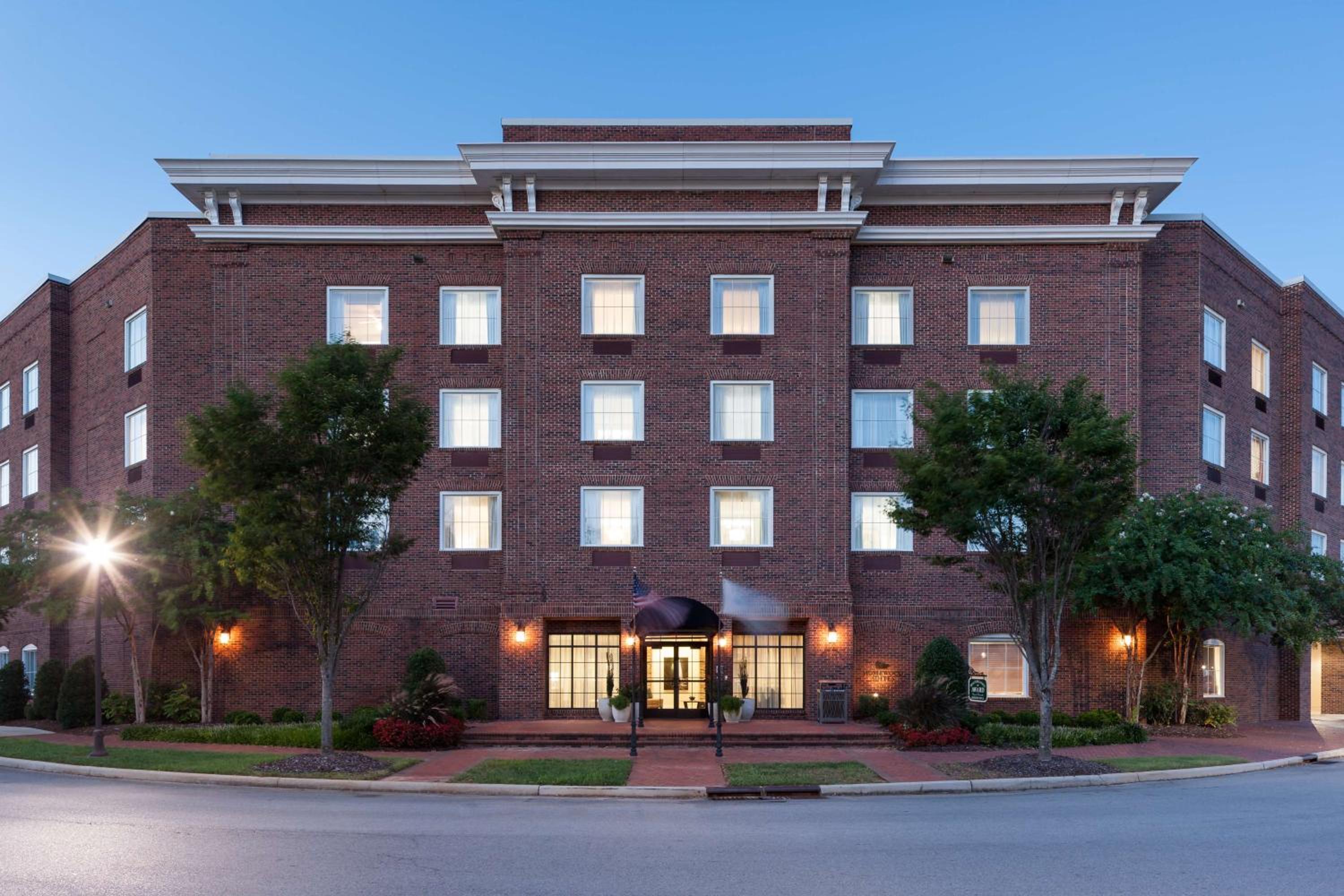 Hotel Homewood Suites by Hilton Huntsville-Village of Providence - Image 1