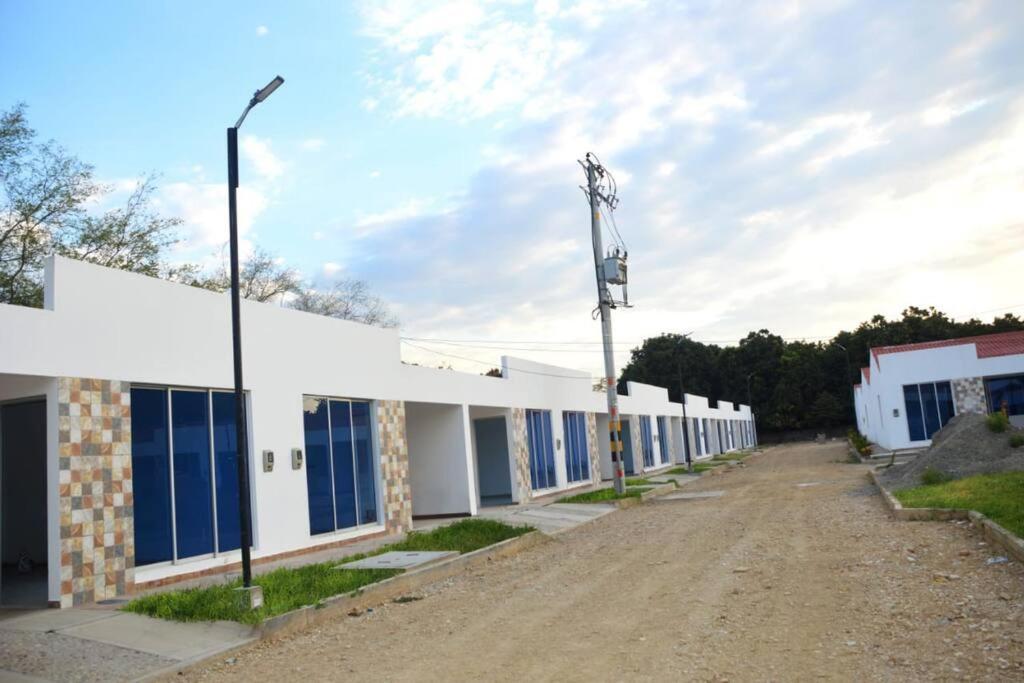 Agradable casa en condominio campestre con piscina