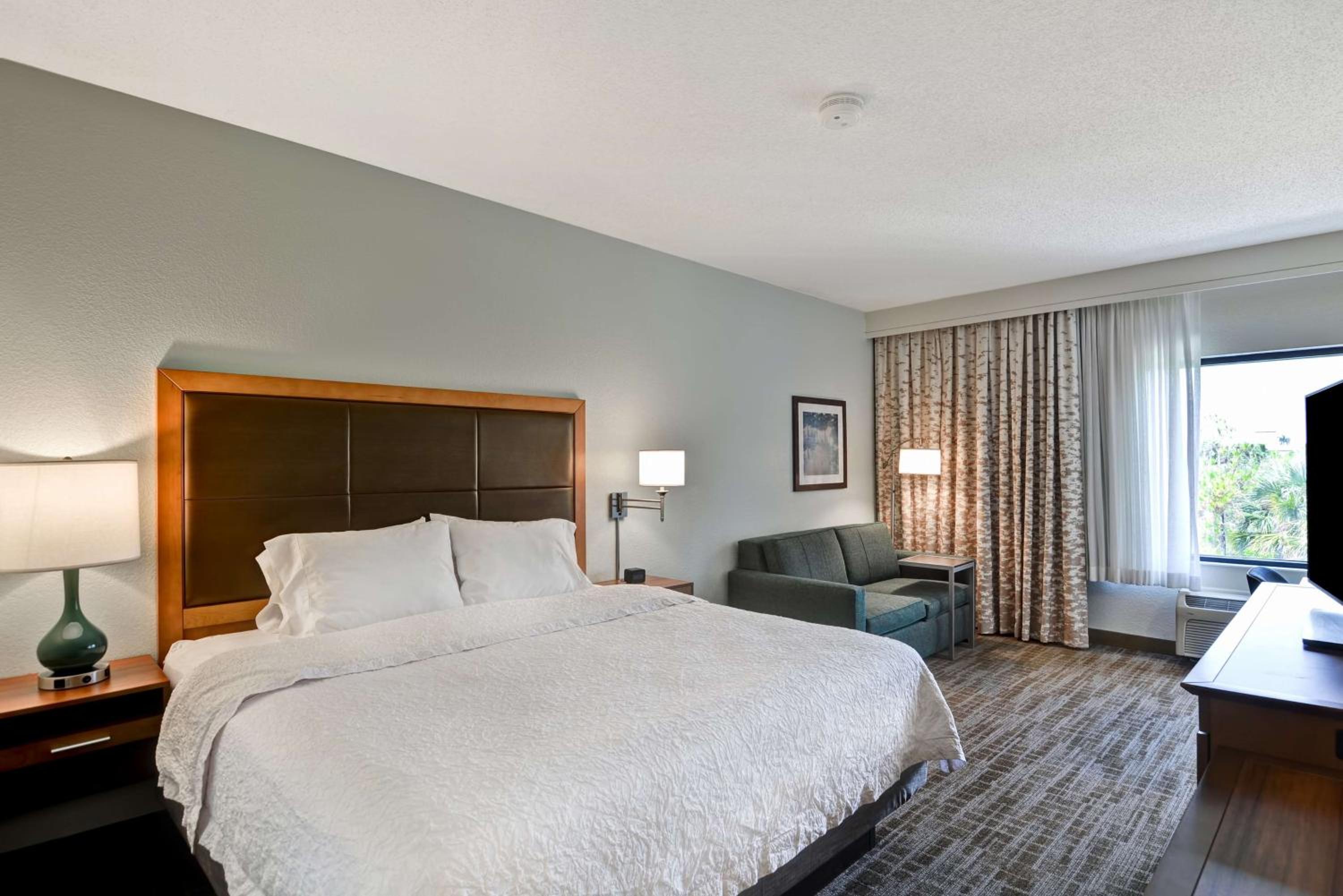 Hampton Inn Palm Beach Gardens - Property Image 7