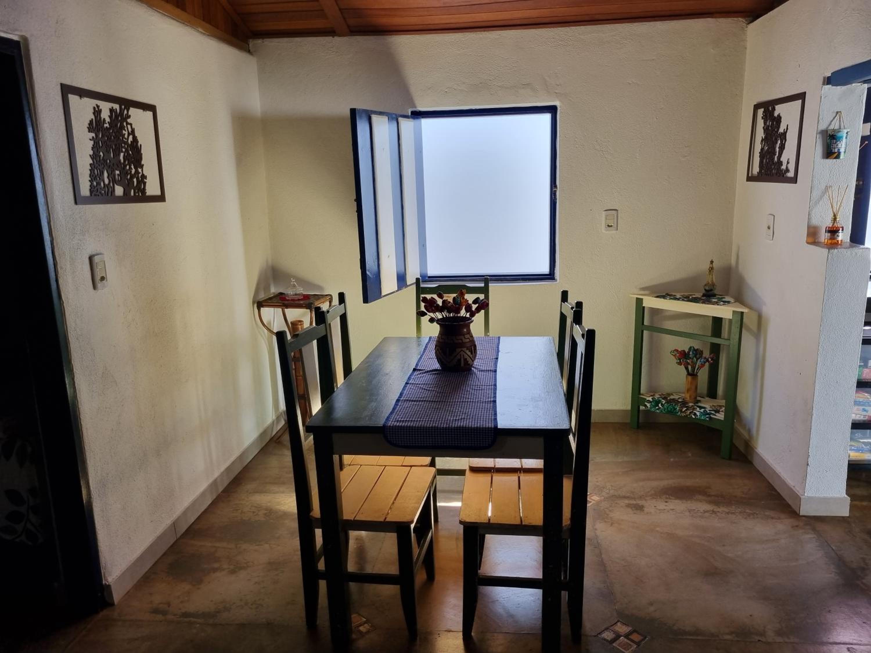 CASINHA AZUL/PIRINOPOLIS