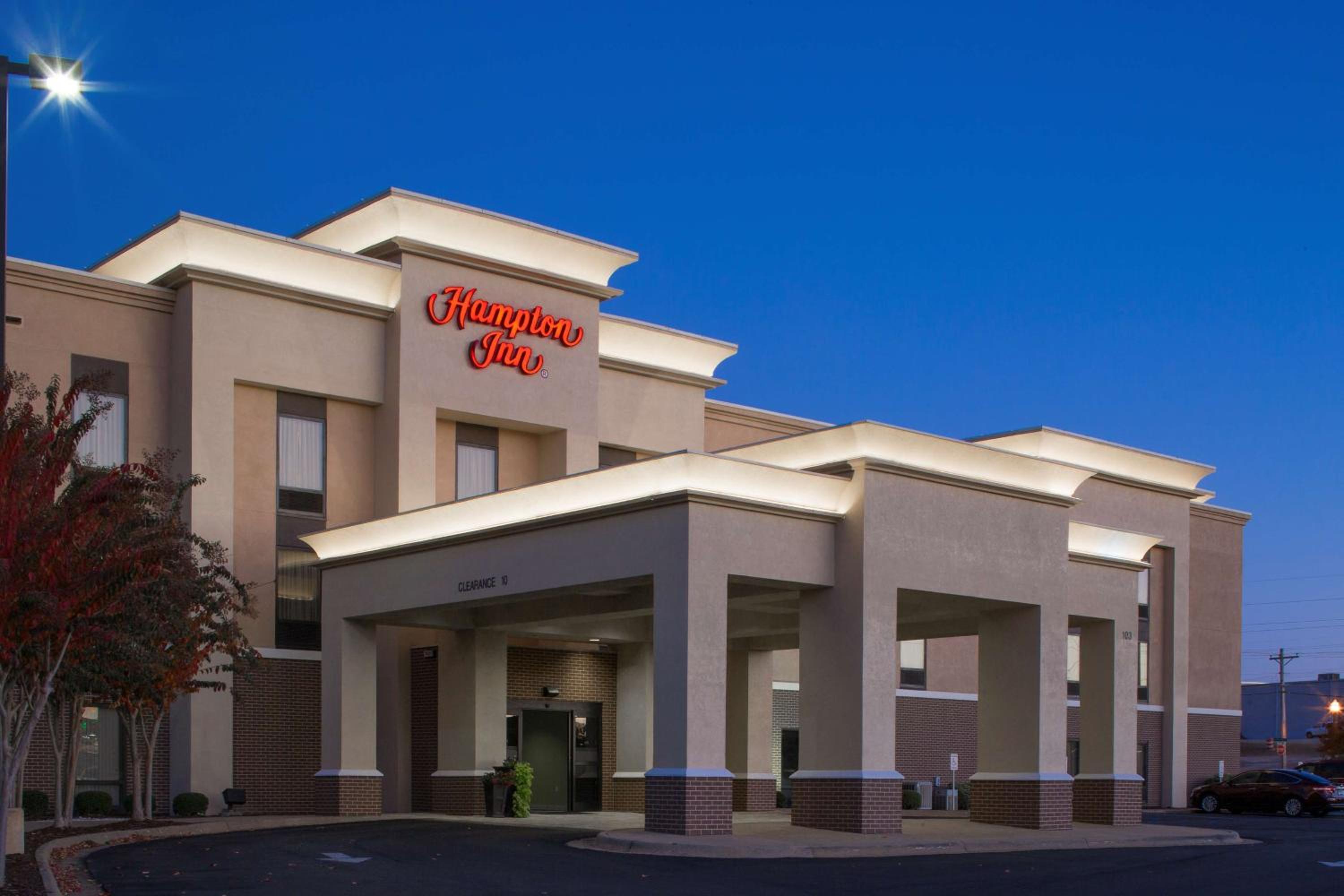 Troy Vacations - Hampton Inn Troy - Property Image 1