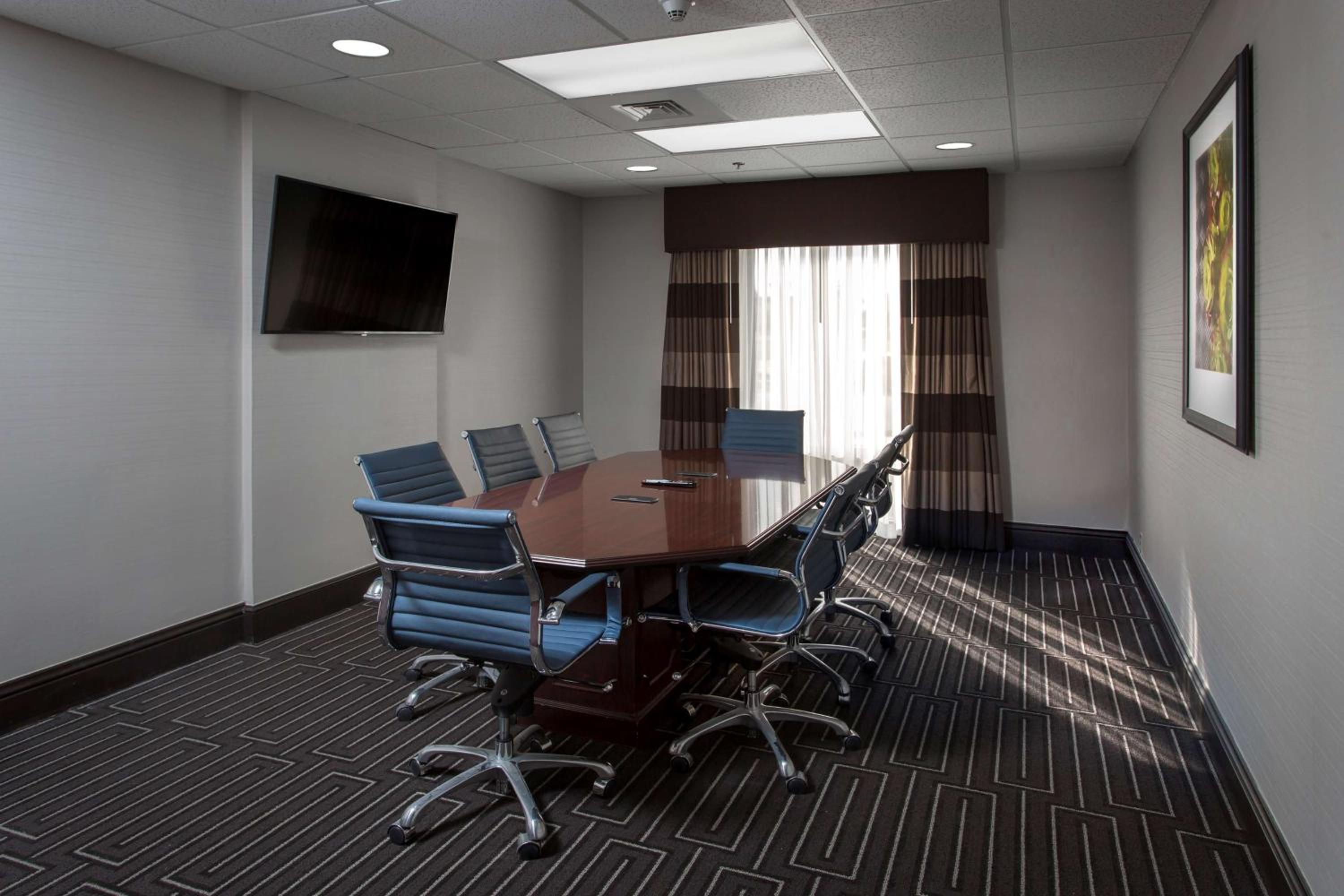 Troy Vacations - Hampton Inn Troy - Property Image 12