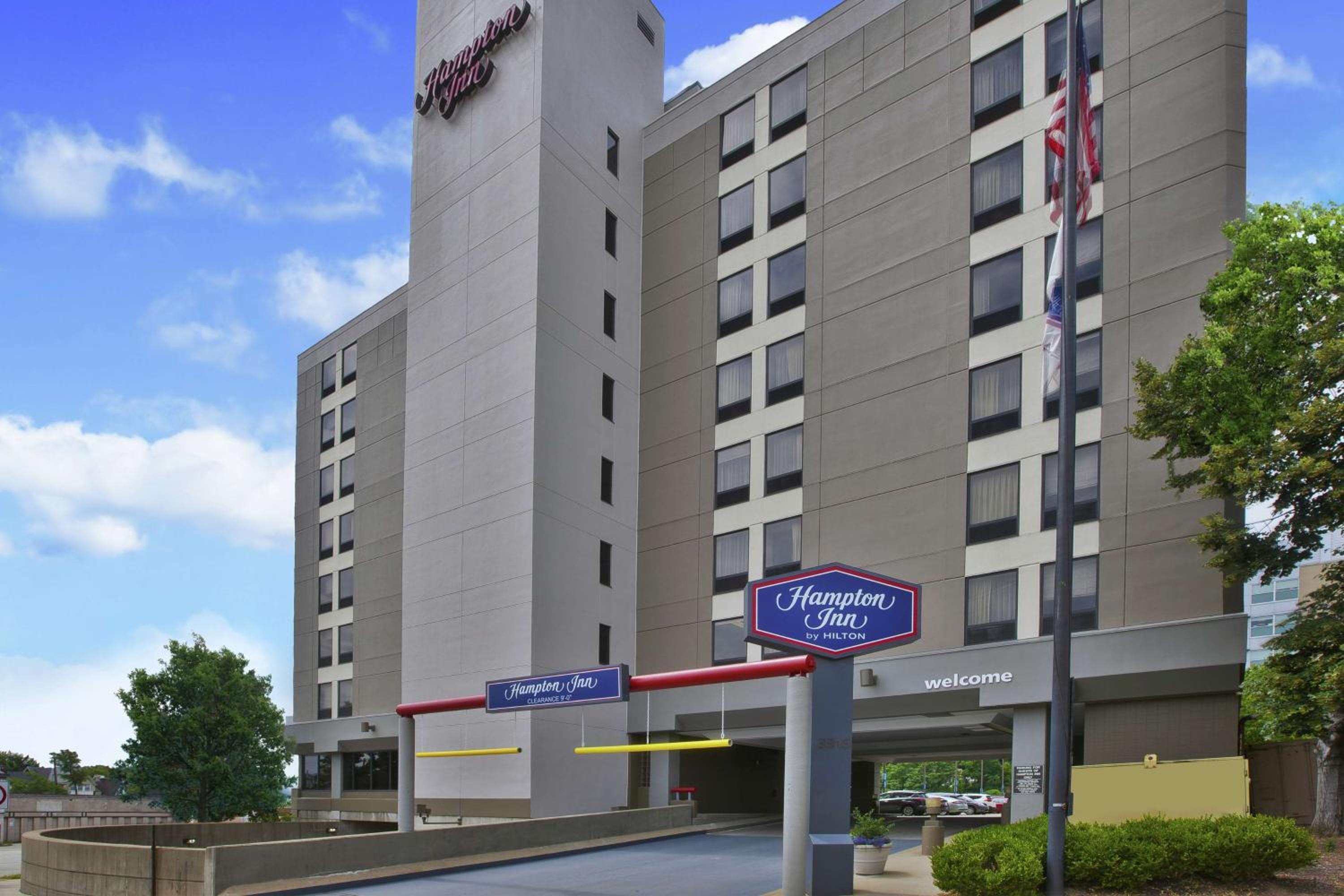 Hotel Hampton Inn Pittsburgh University Medical Center - Image 1