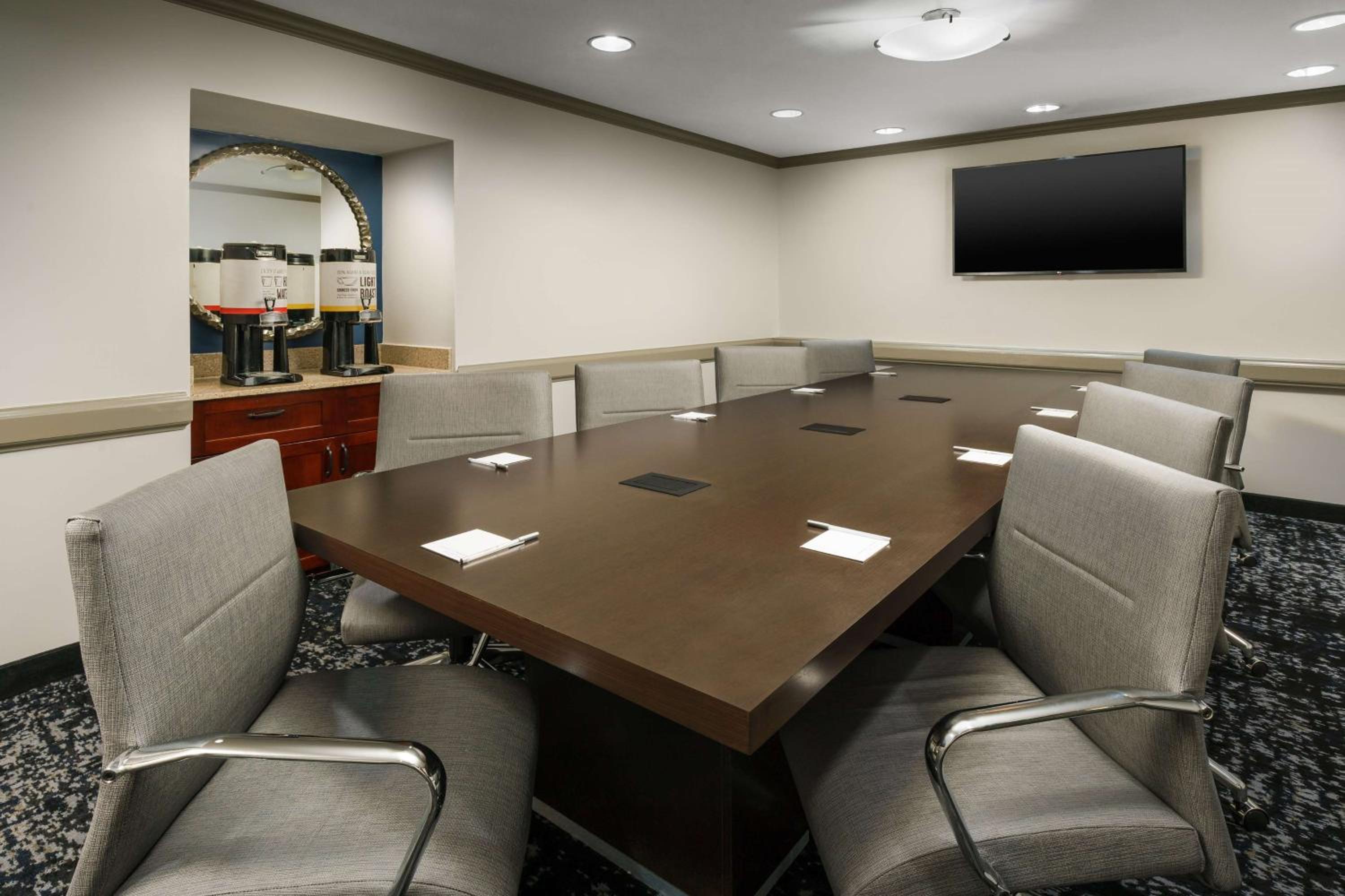 Hampton Inn Suites Baltimore Inner Harbor - Property Image 14