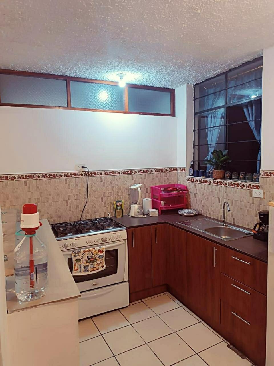 Lindo Departamento amoblado en el Centro de Quito