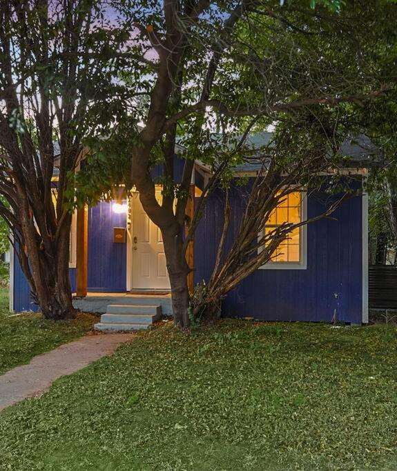 Cowboy Royal Blue Star House 2 mi to Fair Park