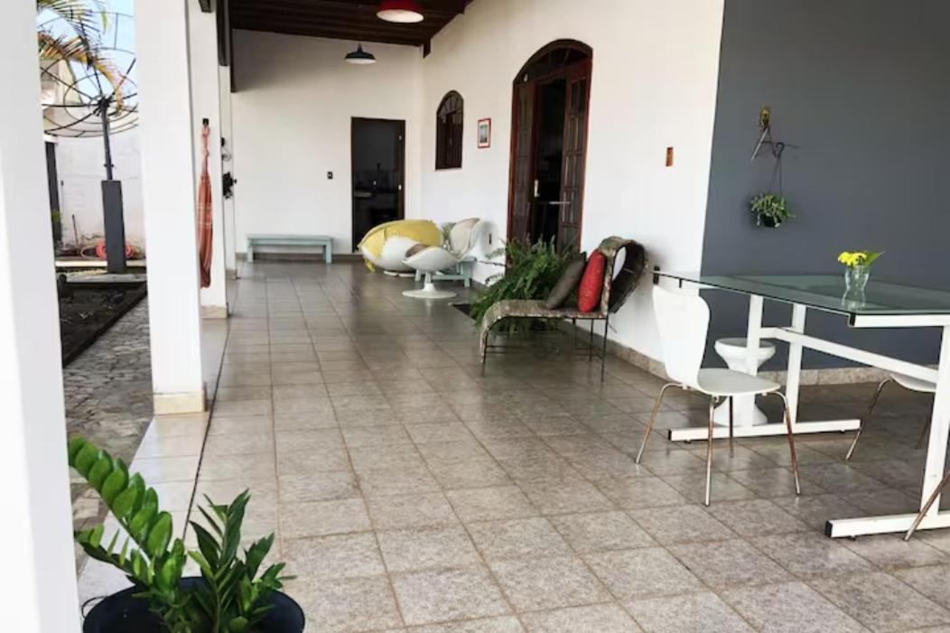 Casa de campo com piscina, mesa de bilhar e 3 quartos