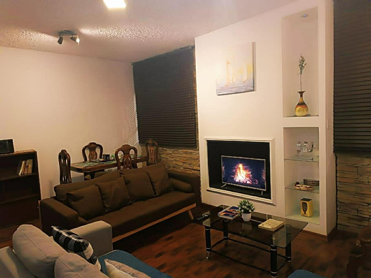 Lindo Departamento amoblado en el Centro de Quito