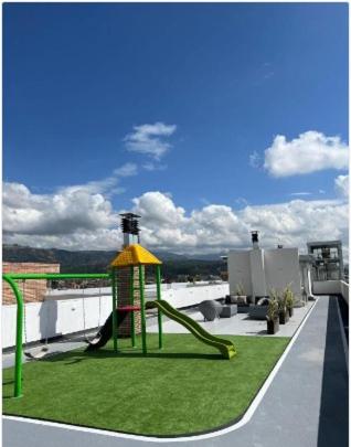 APARTAMENTO FAMILIAR EN PAIPA RÚSTlCO 70-9