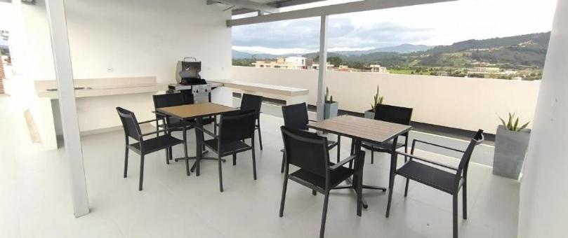 APARTAMENTO FAMILIAR EN PAIPA RÚSTlCO 70-9