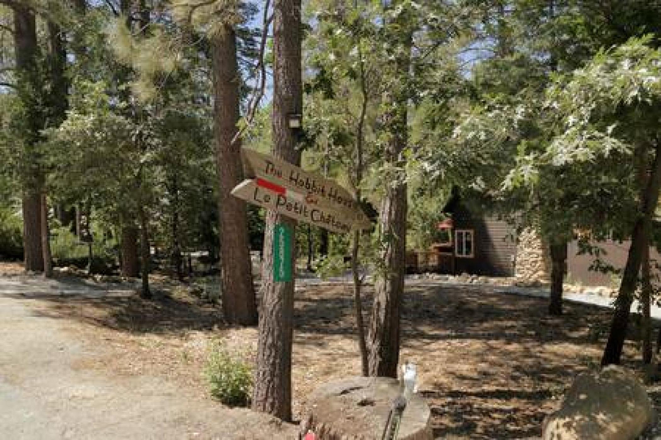La Petite - Heart of Town - Stunning Remodel view 5