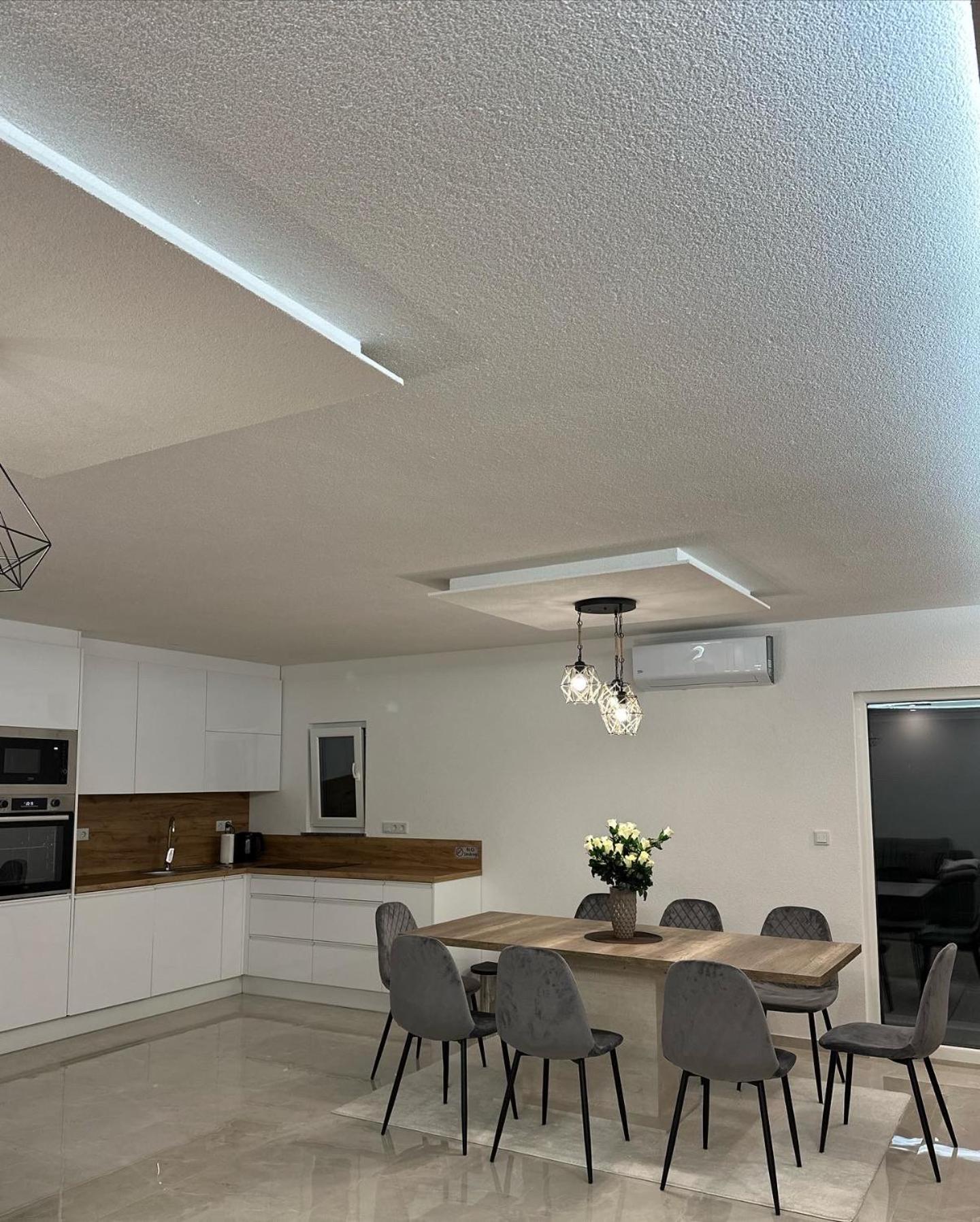Unavis Residence