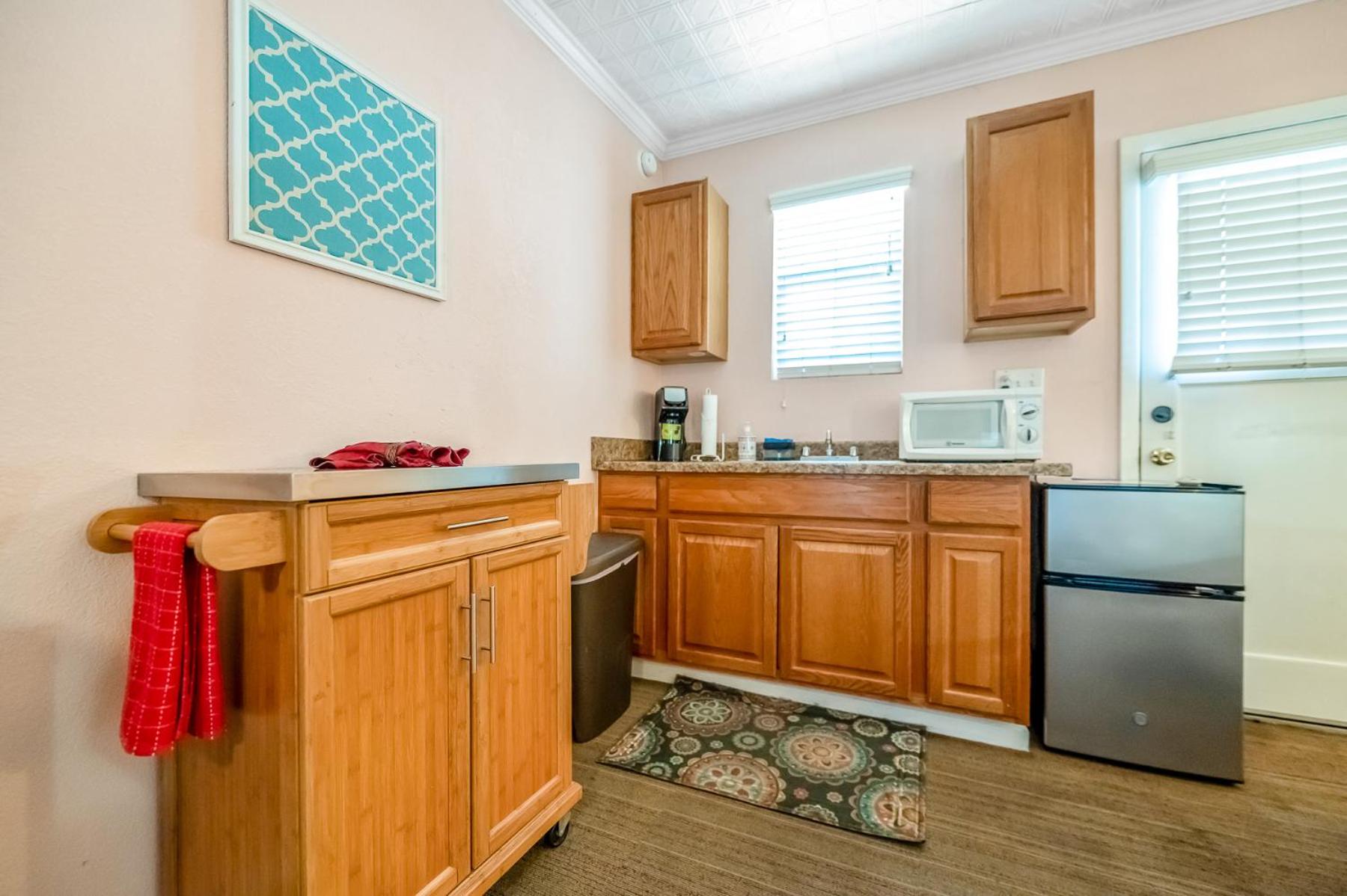 Sequoia Studio with Private Patio