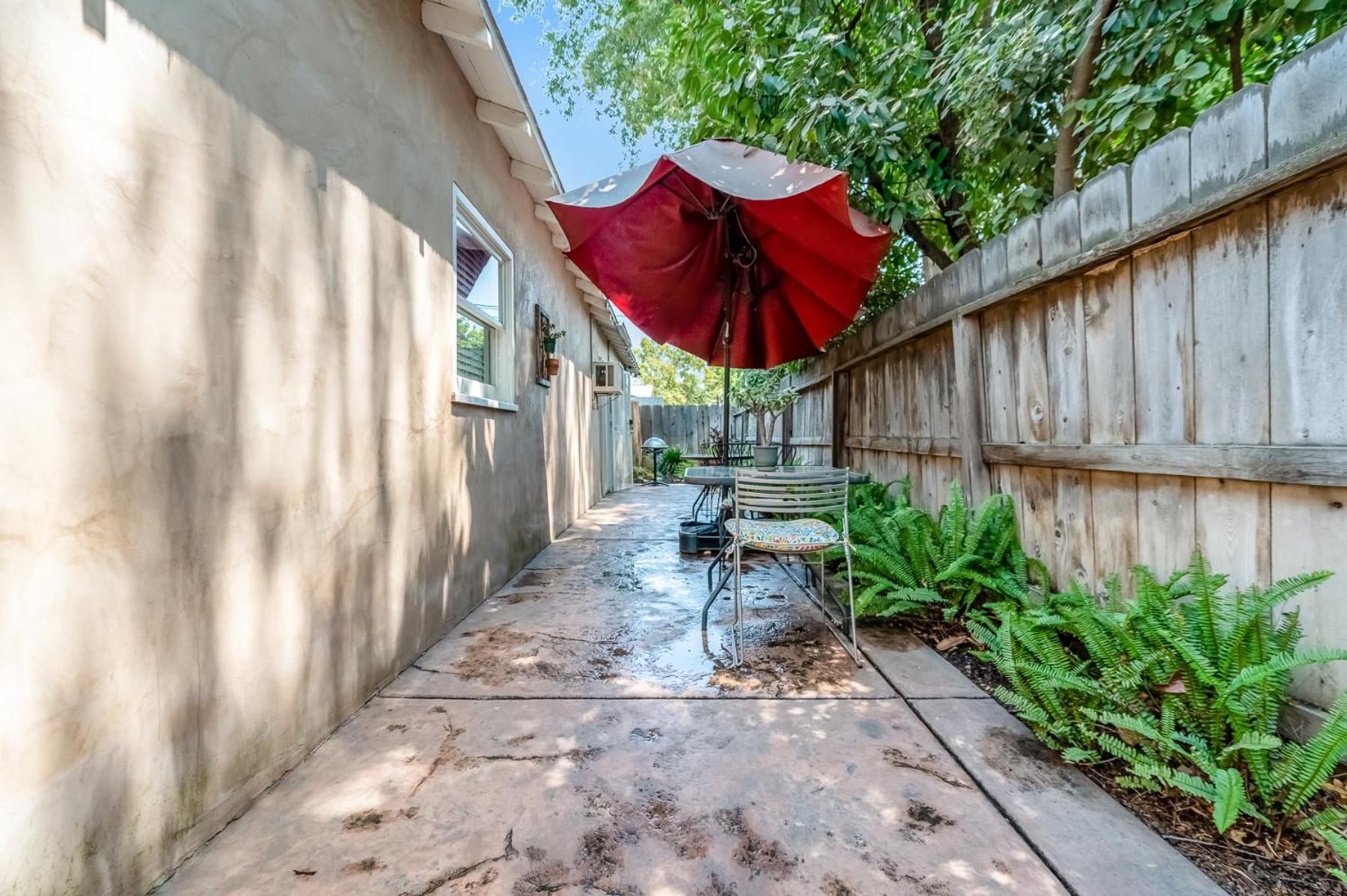 Sequoia Studio with Private Patio