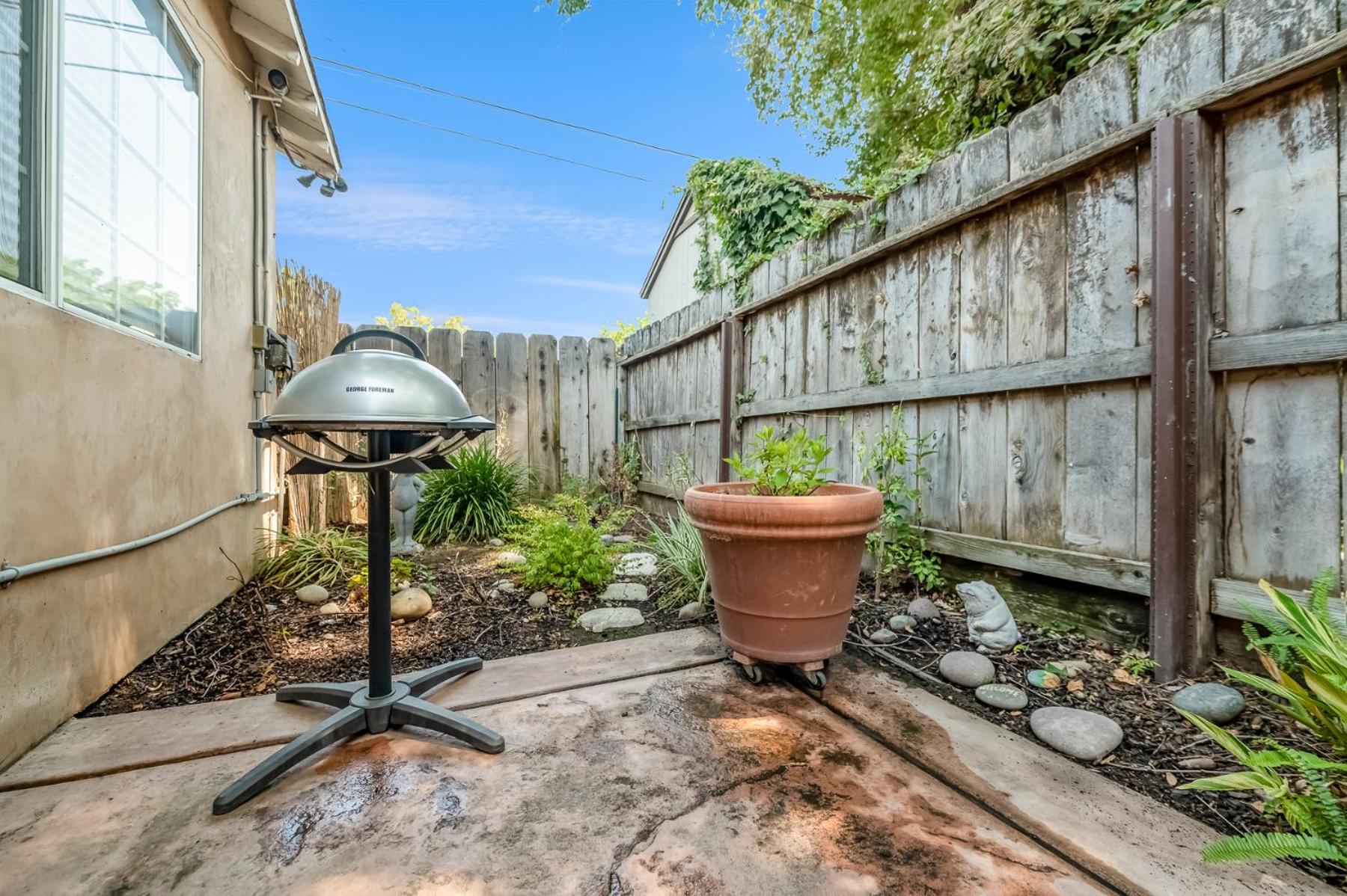 Sequoia Studio with Private Patio