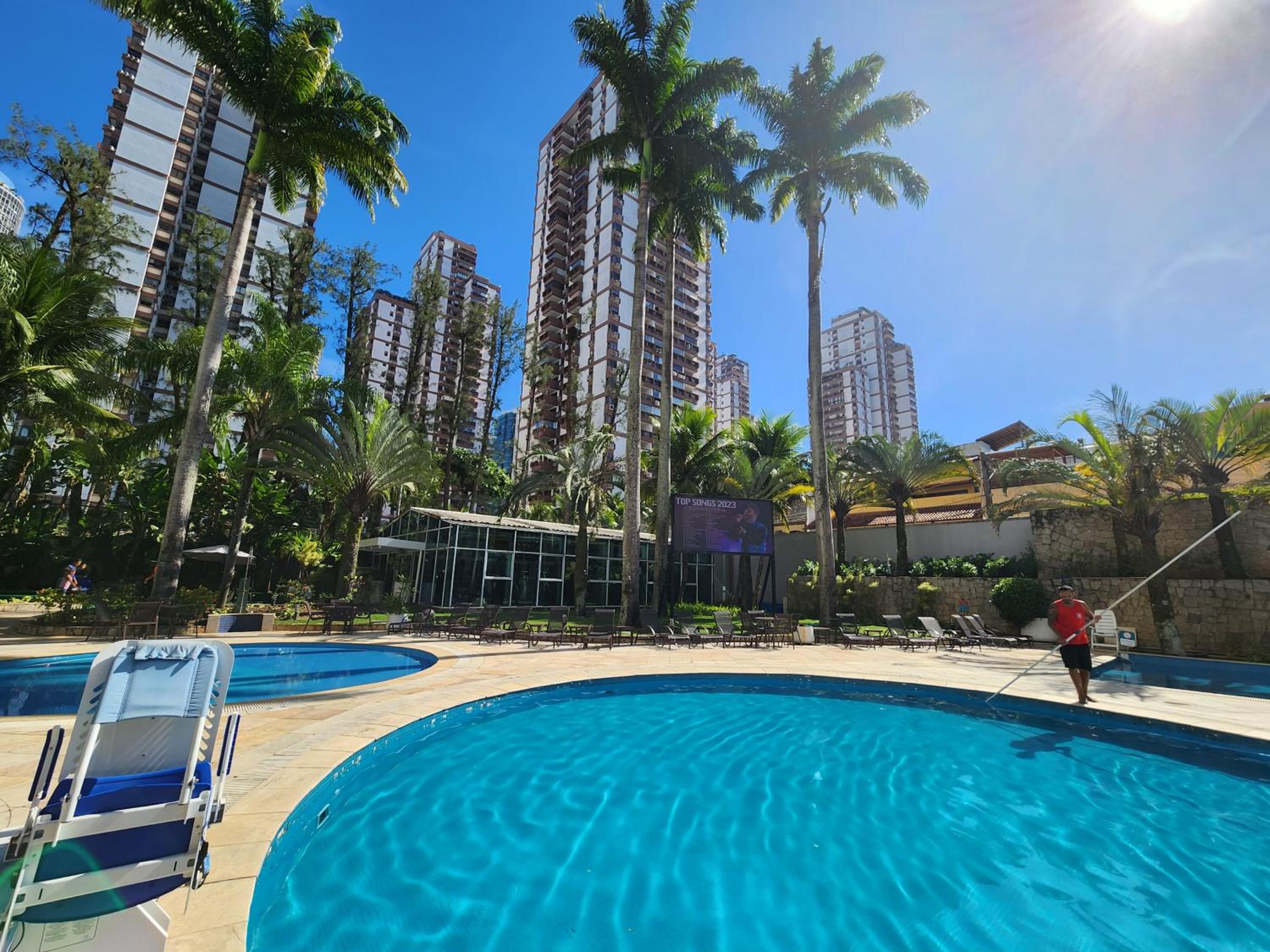Flat Barra da Tijuca Resort Urbano beira mar