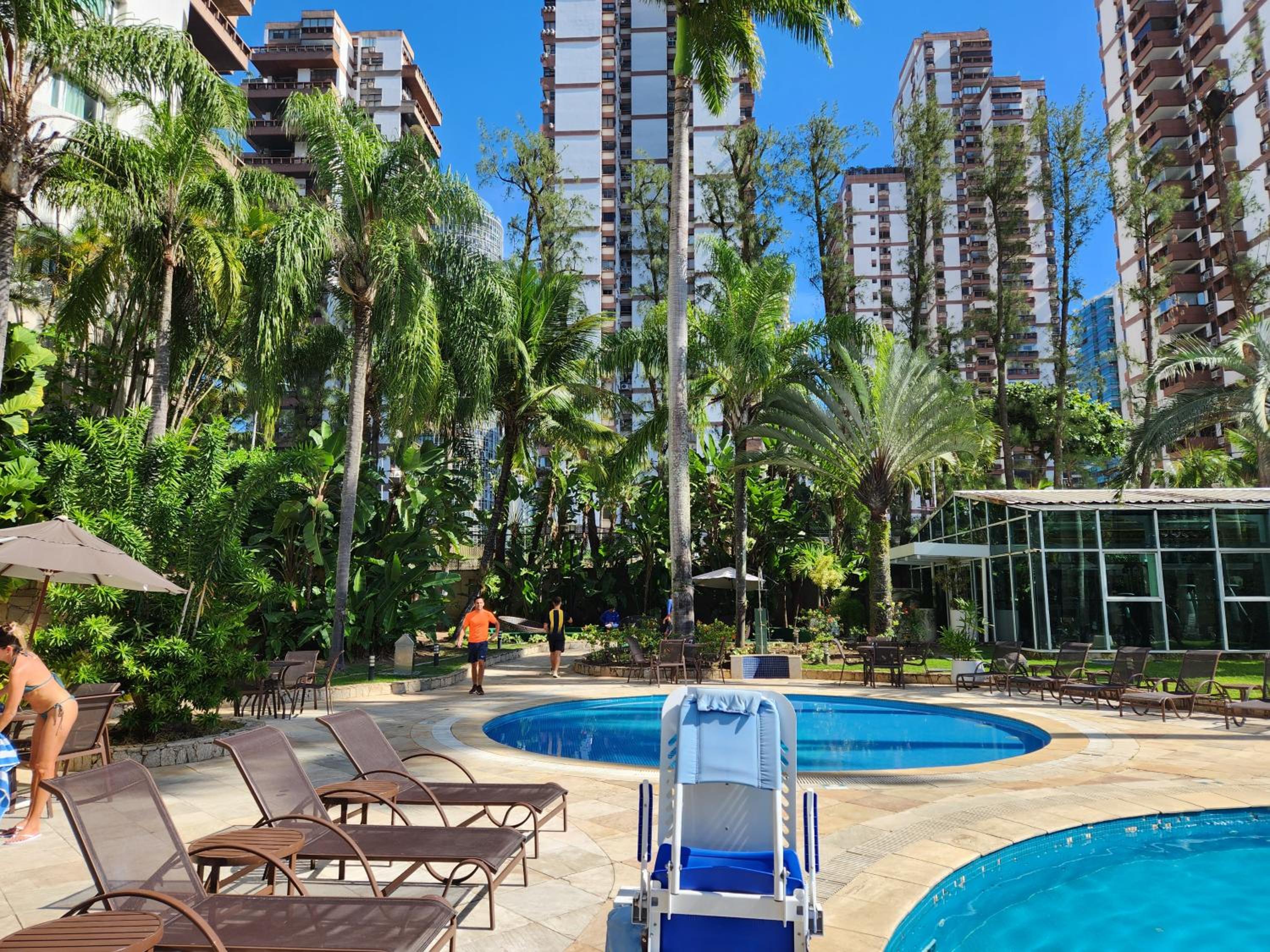 Flat Barra da Tijuca Resort Urbano beira mar