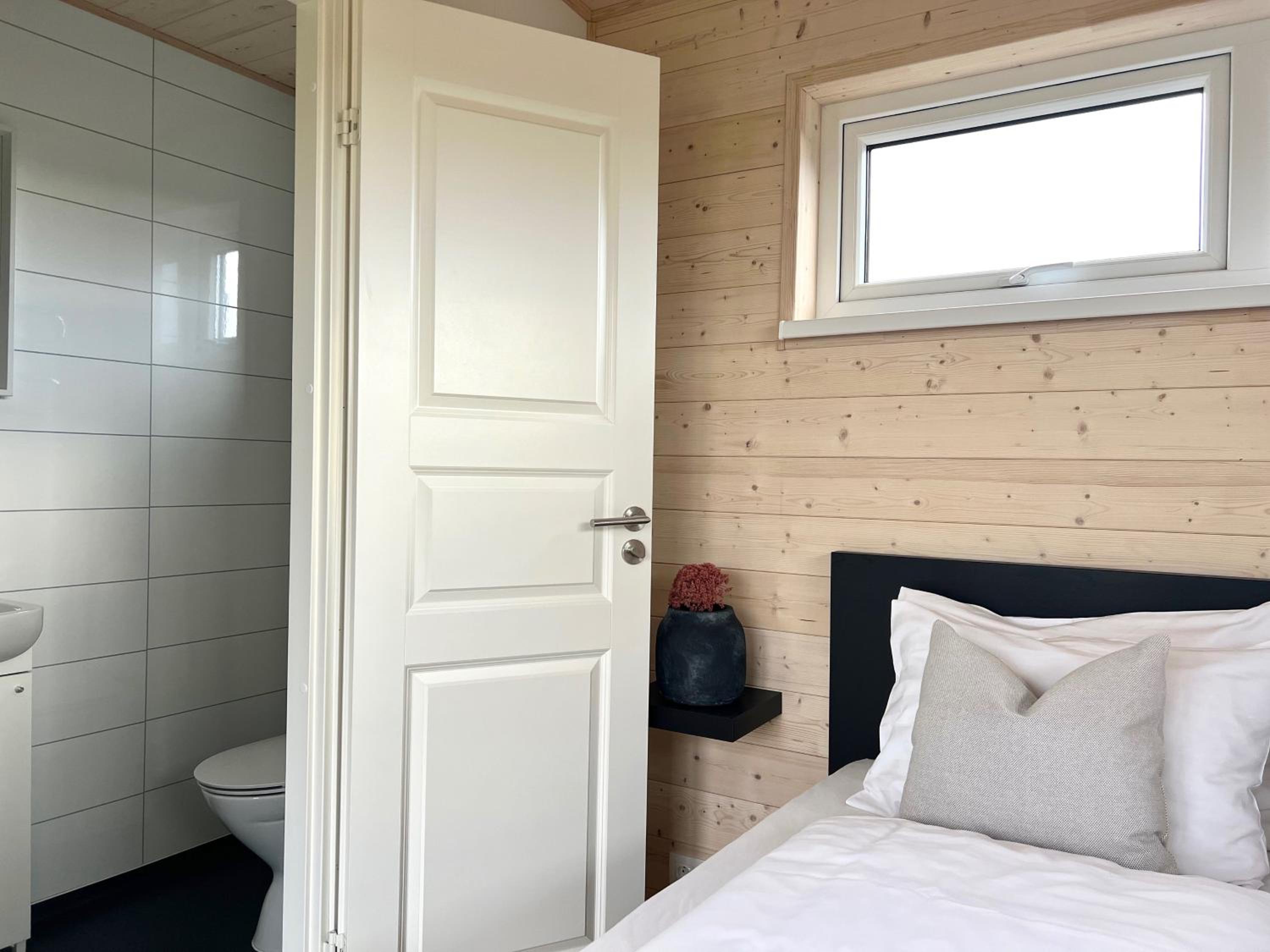 REY Stays - Small & Cozy Studio view 2