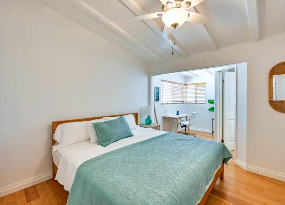 Pacific Beach Family House with Backyard AC Garage and Fast Fiber Internet view 2