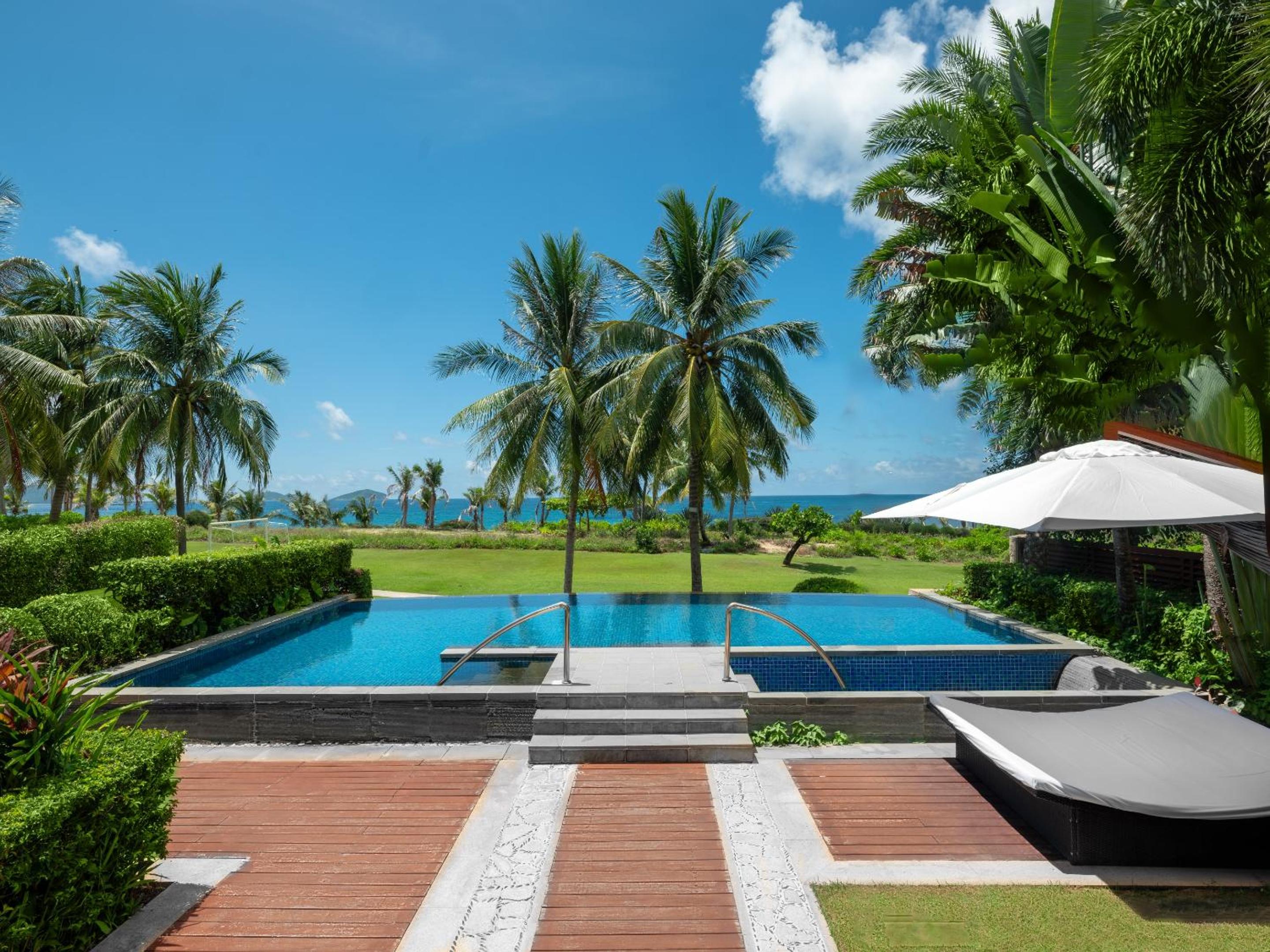 The St. Regis Sanya Yalong Bay Resort 31