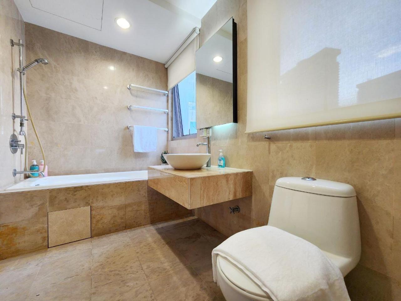 Pavilion Kuala Lumpur 1BR 4-6Pax View Menara 118 by MOJI HOME