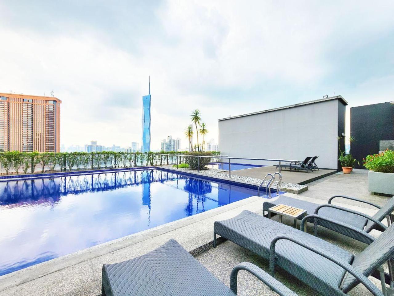 Pavilion Kuala Lumpur 1BR 4-6Pax View Menara 118 by MOJI HOME